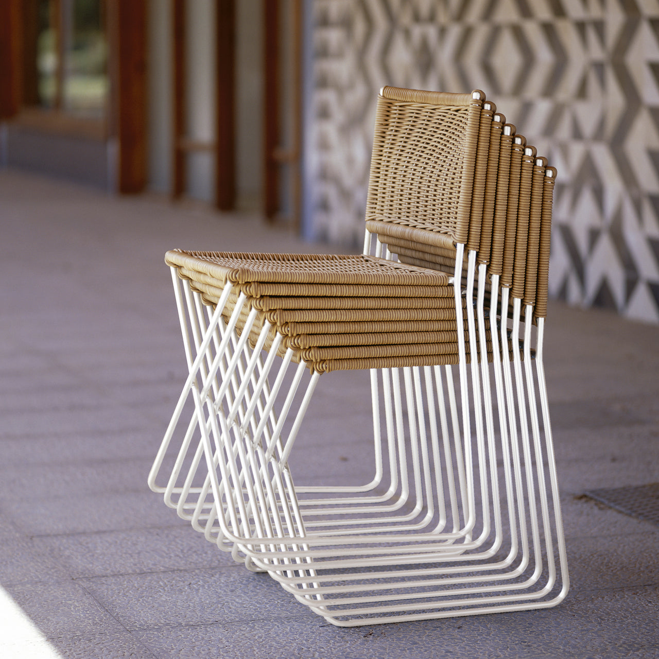Ramón Chair: Stacking