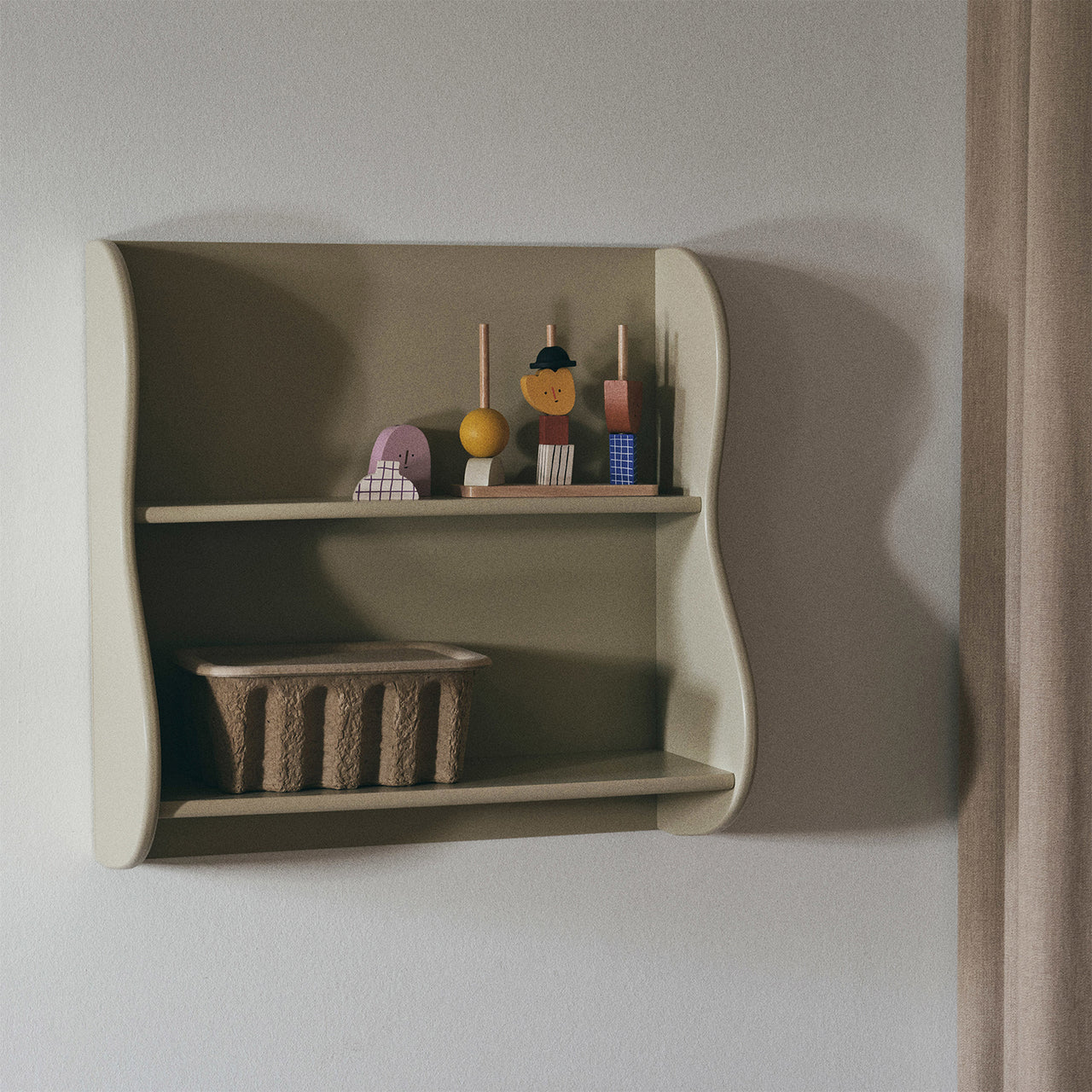 Slope Shelf