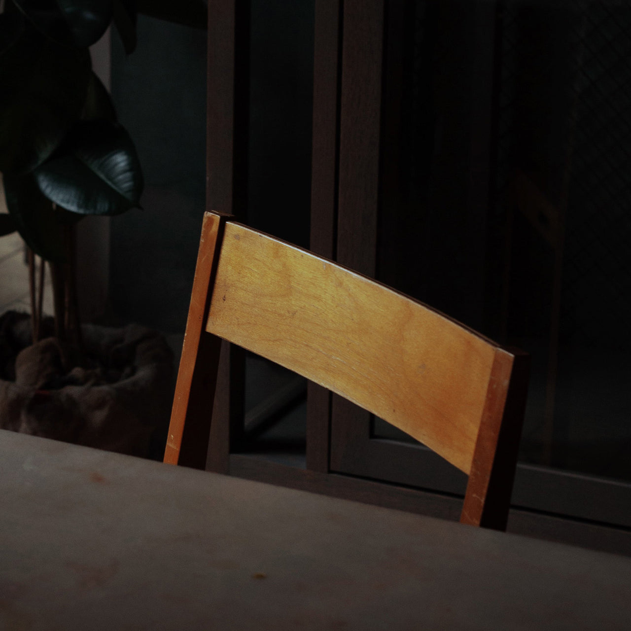 01 Bar + Counter Chair: DI