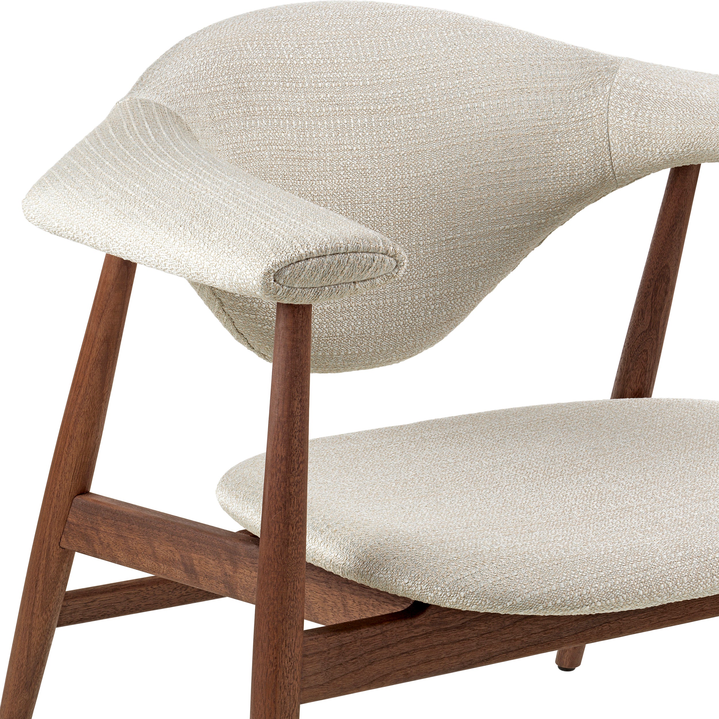 Masculo Lounge Chair: Wood Base