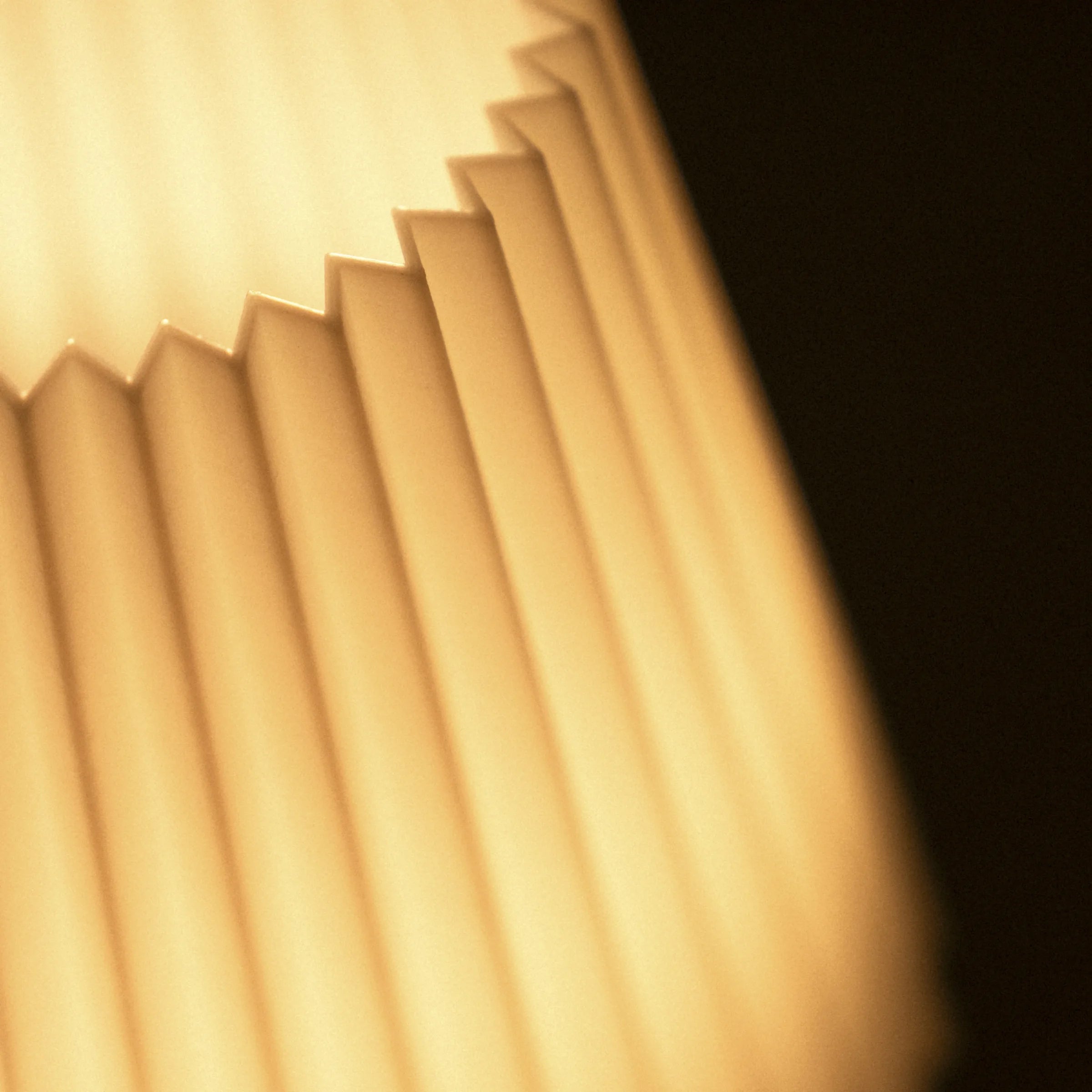 Pleat Table Light