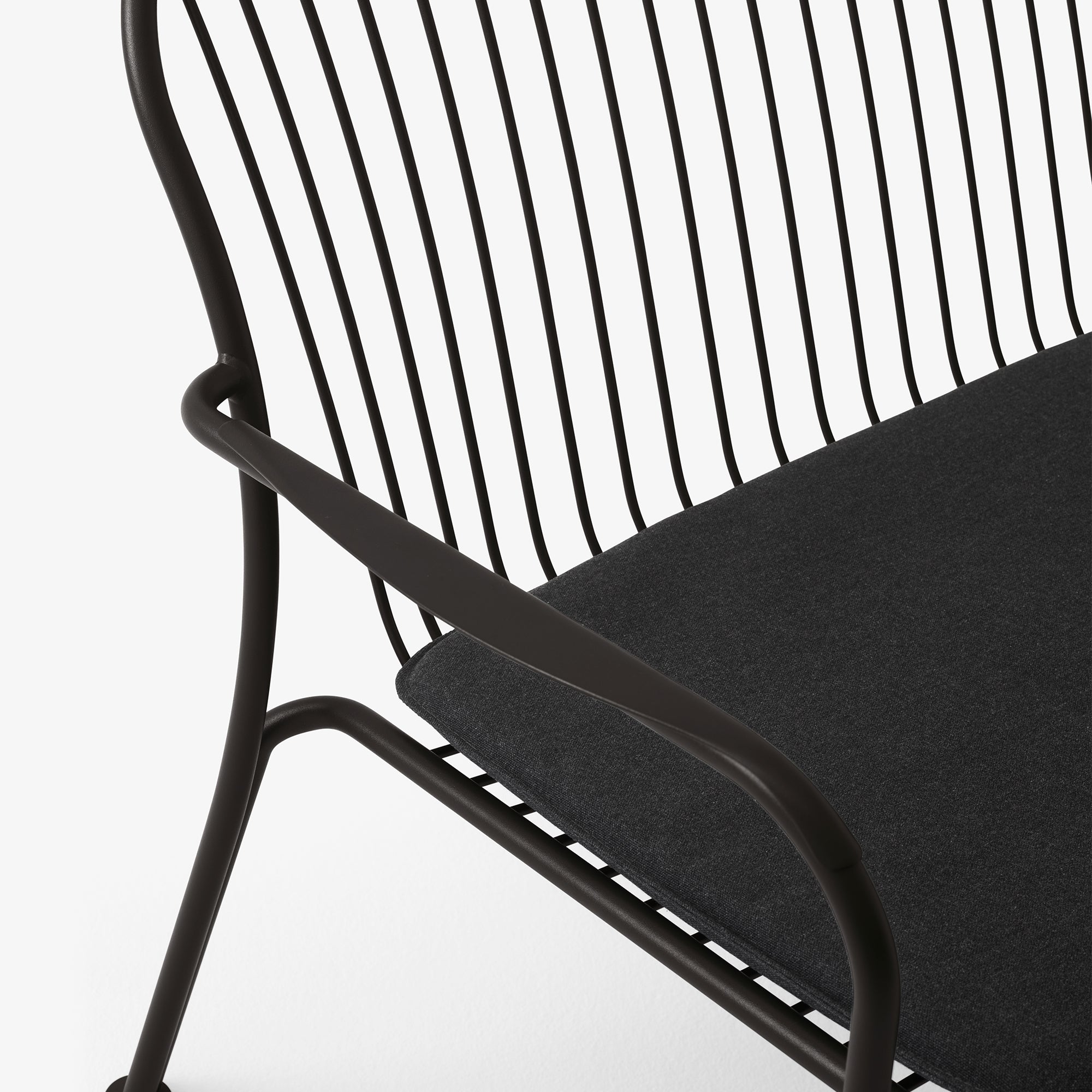 Thorvald SC110 Outdoor Lounge Sofa with Seatpad