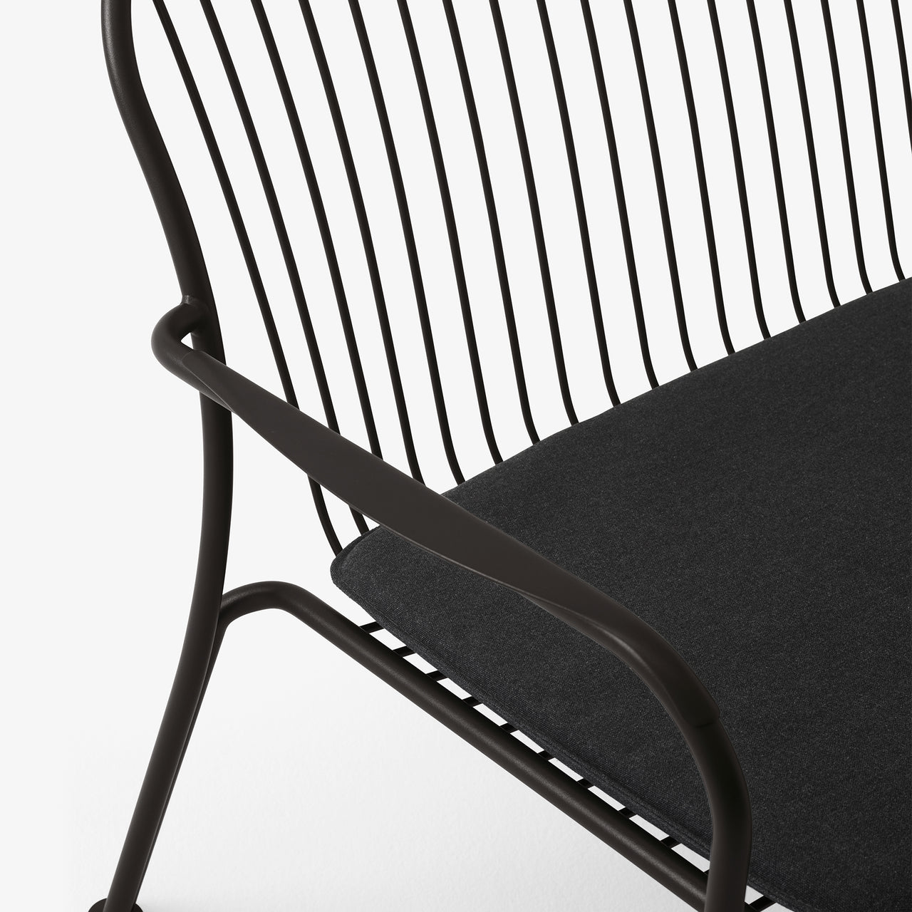 Thorvald SC110 Outdoor Lounge Sofa with Seatpad