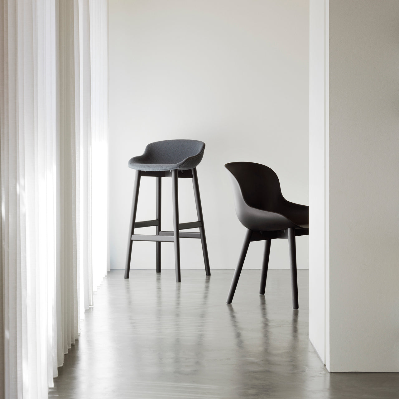 Hyg Chair: Wood Base