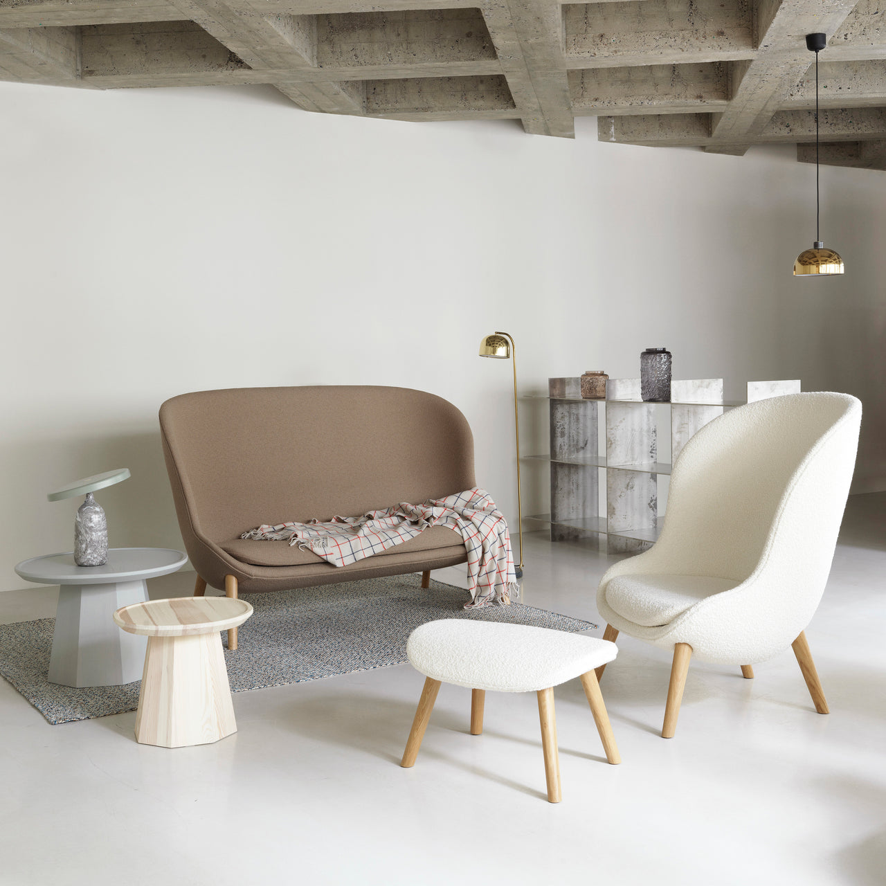Hyg Footstool: Wood Base