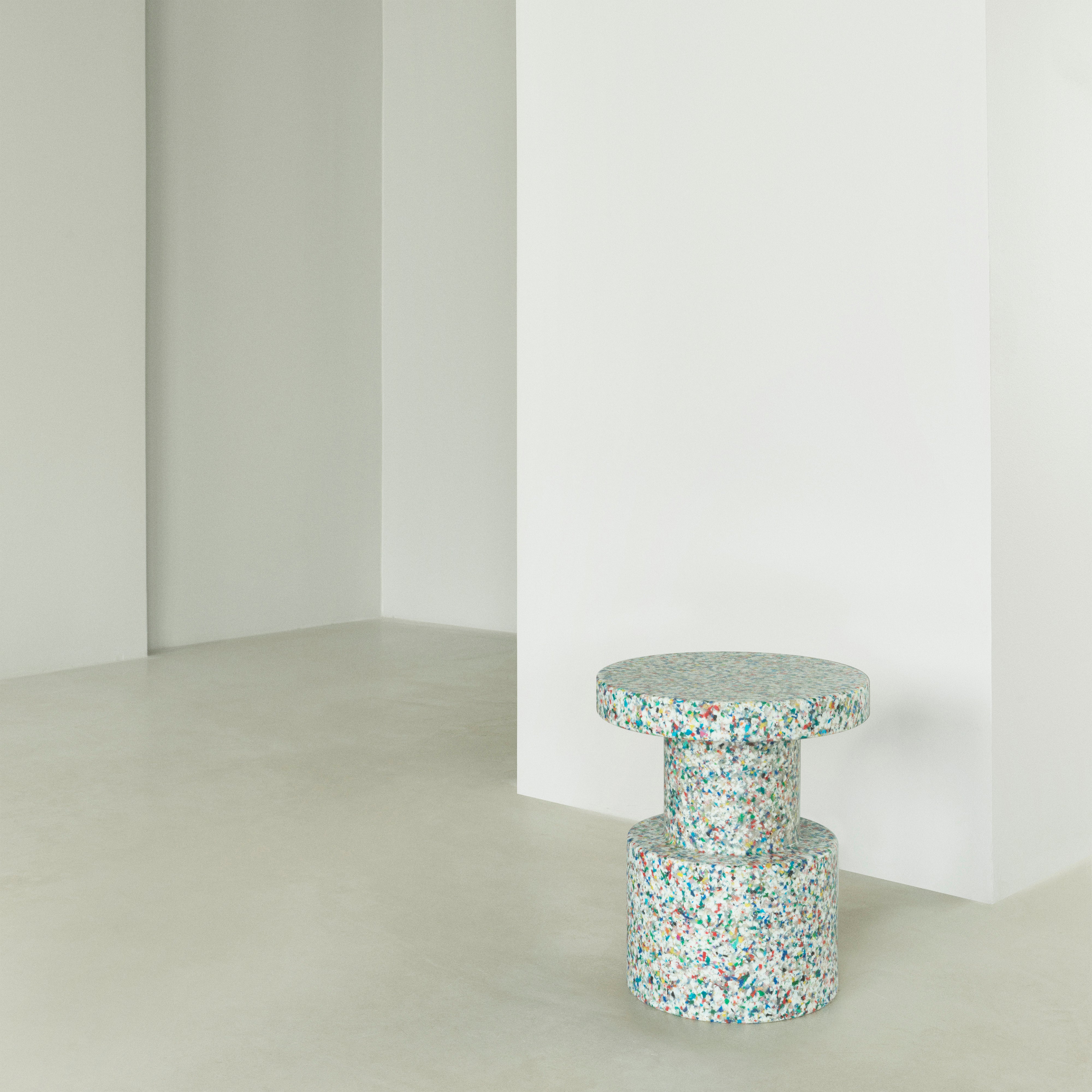 Bit Stool: Column