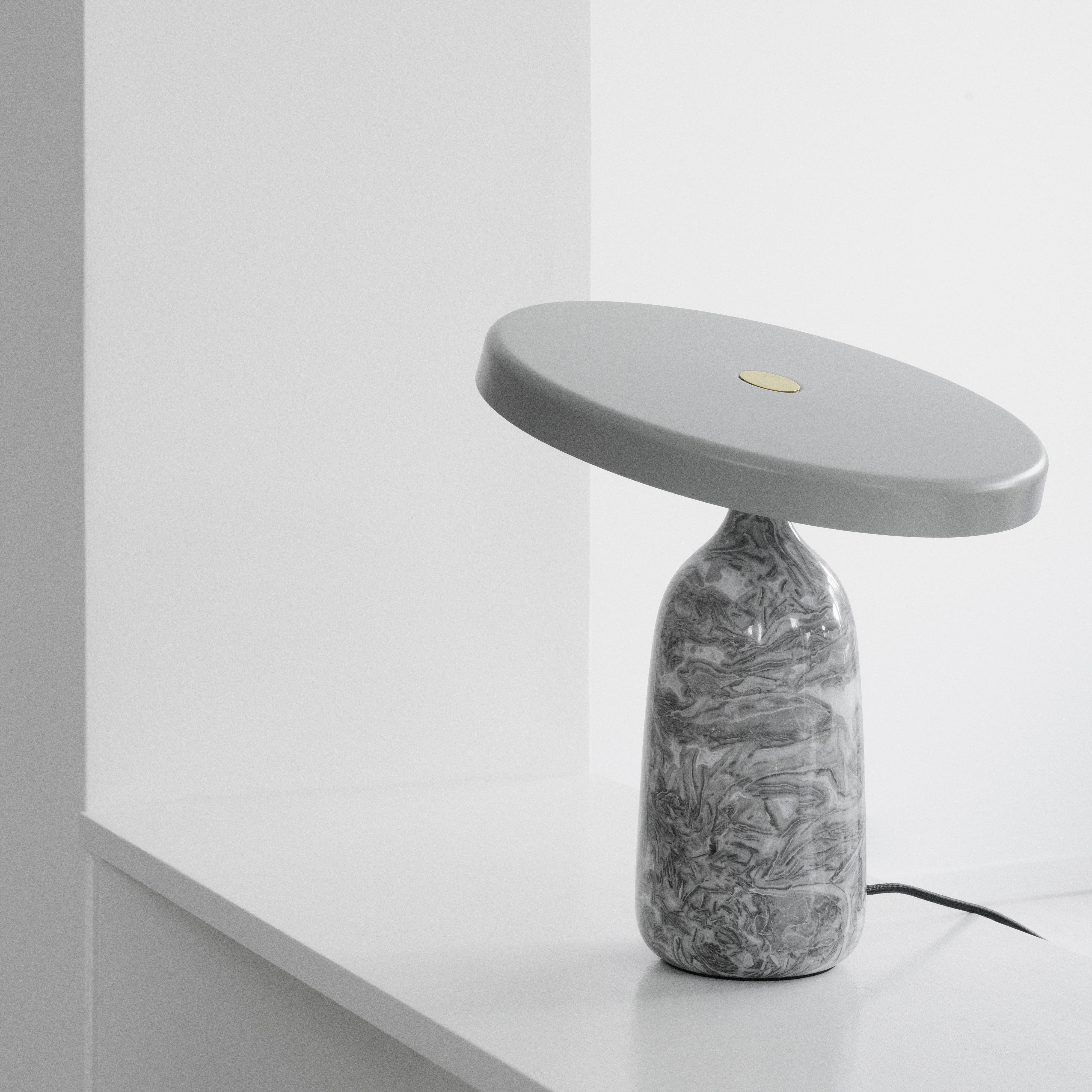 Eddy Table Lamp