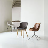 Hyg 4 Legs Comfort Chair: Swivel Base + Full Upholstered