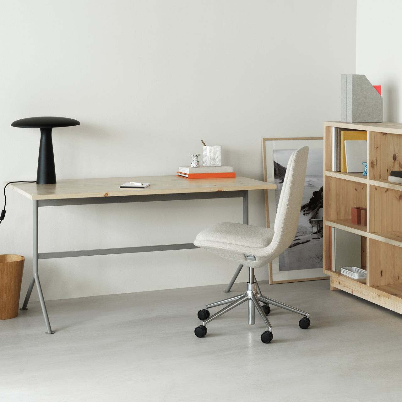 Kip Desk