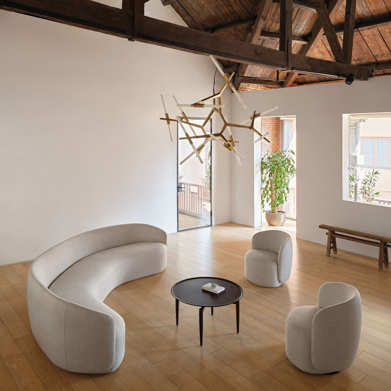 Taylor Sofa Curved