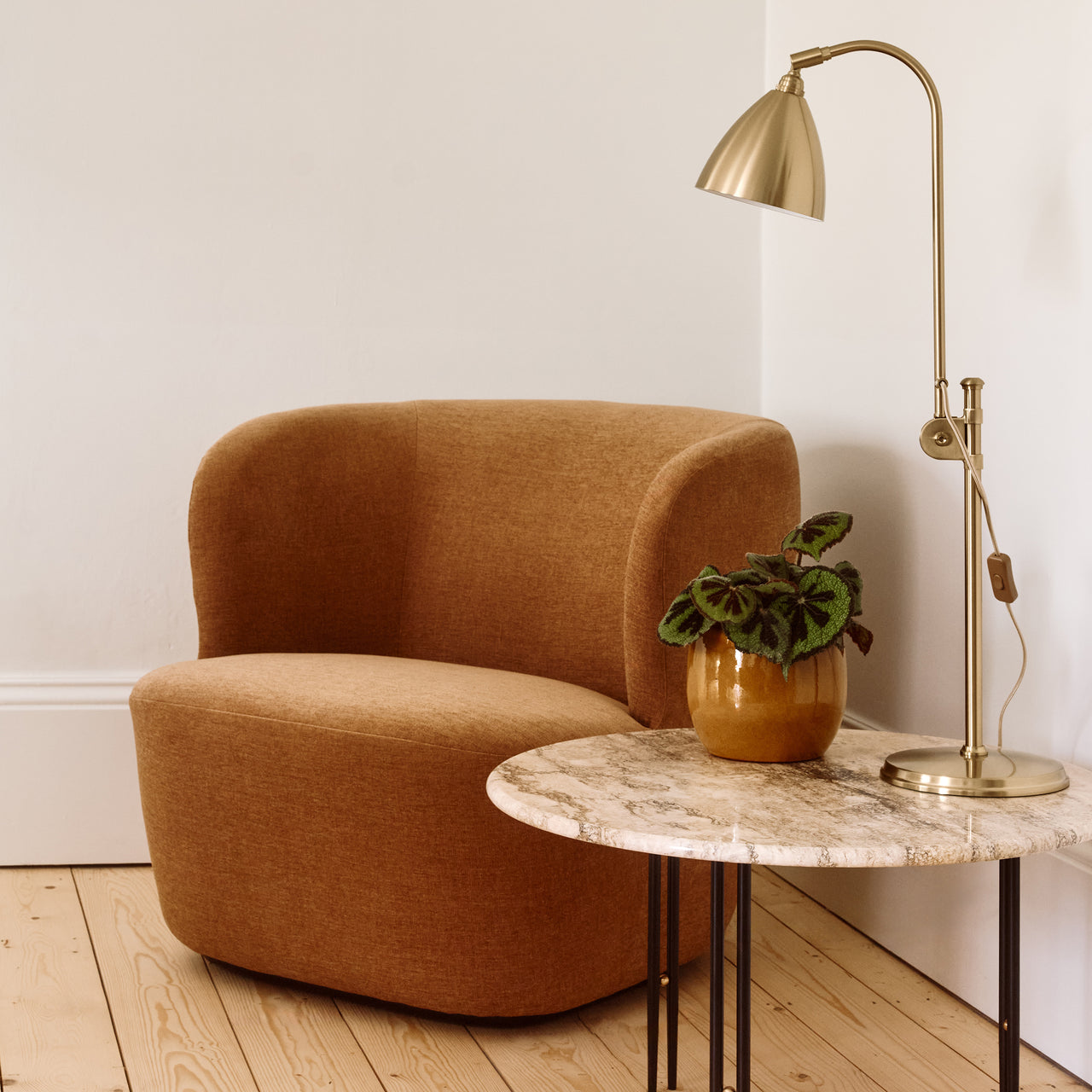 Stay Lounge Chair: Large + Black Base