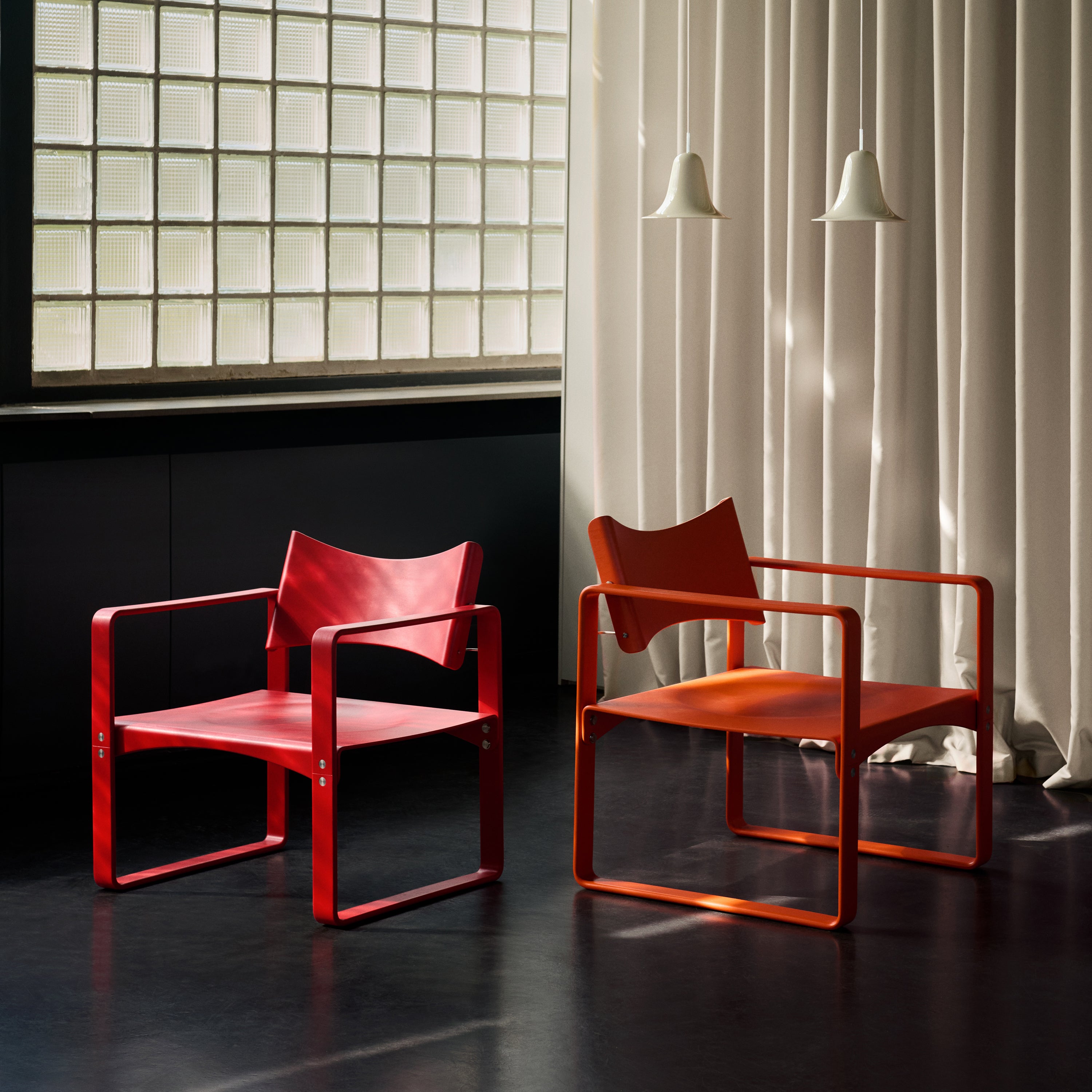 Series 270 F Armchair: Quick Ship