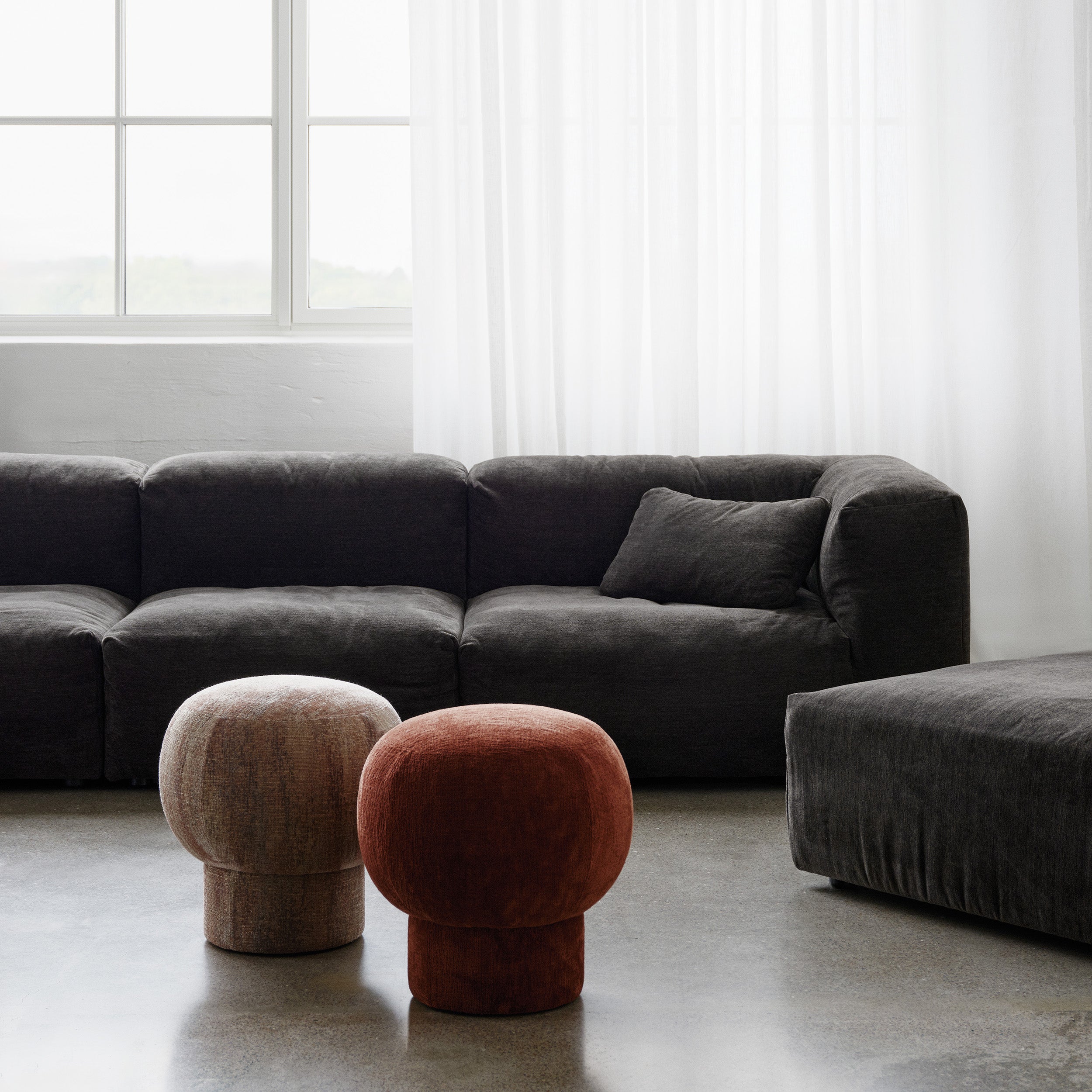 Liege Pouf