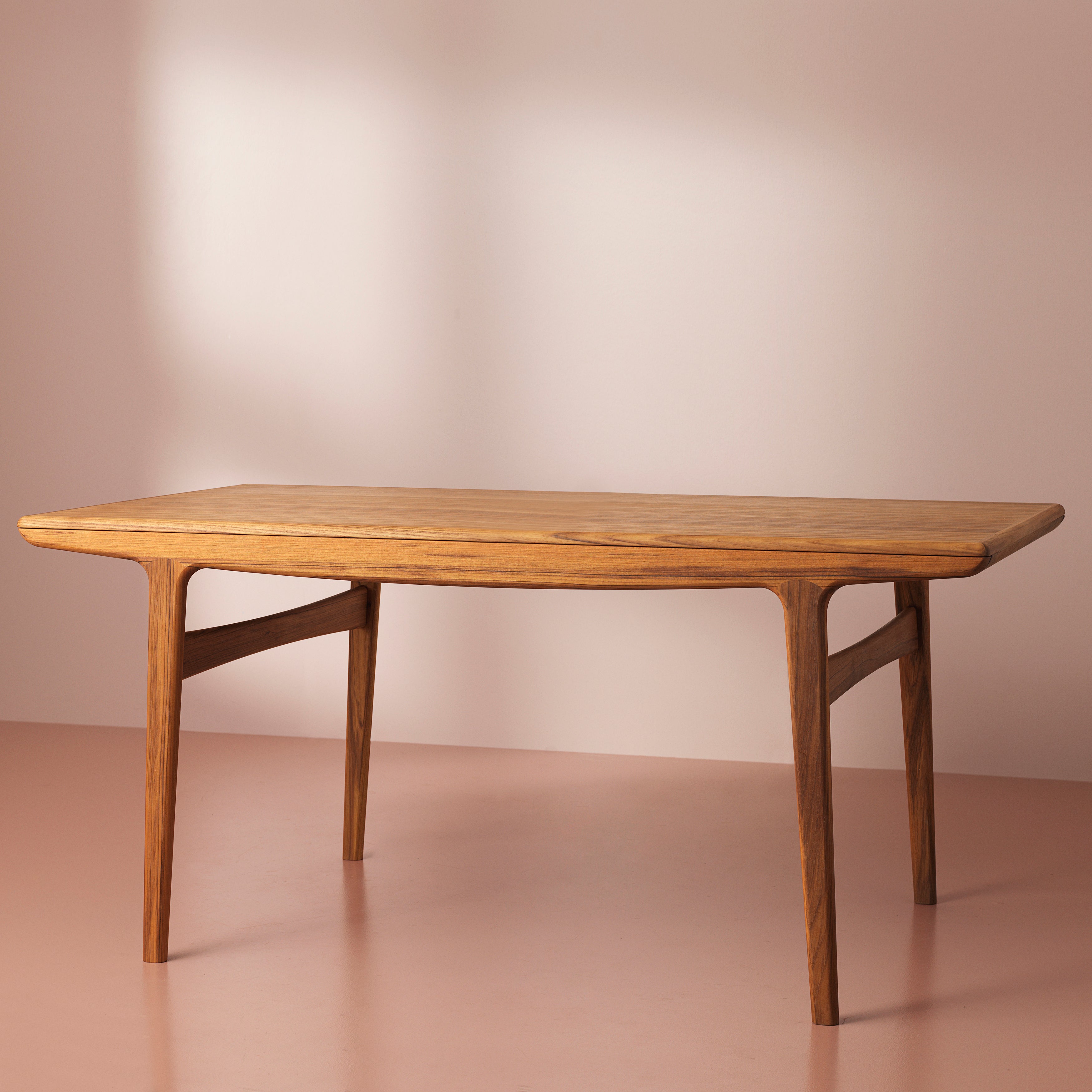 Evermore Dining Table