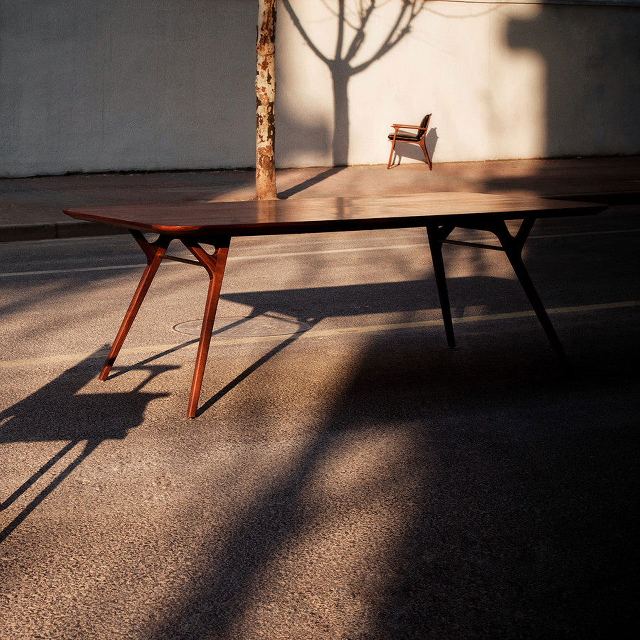 Ren Dining Table
