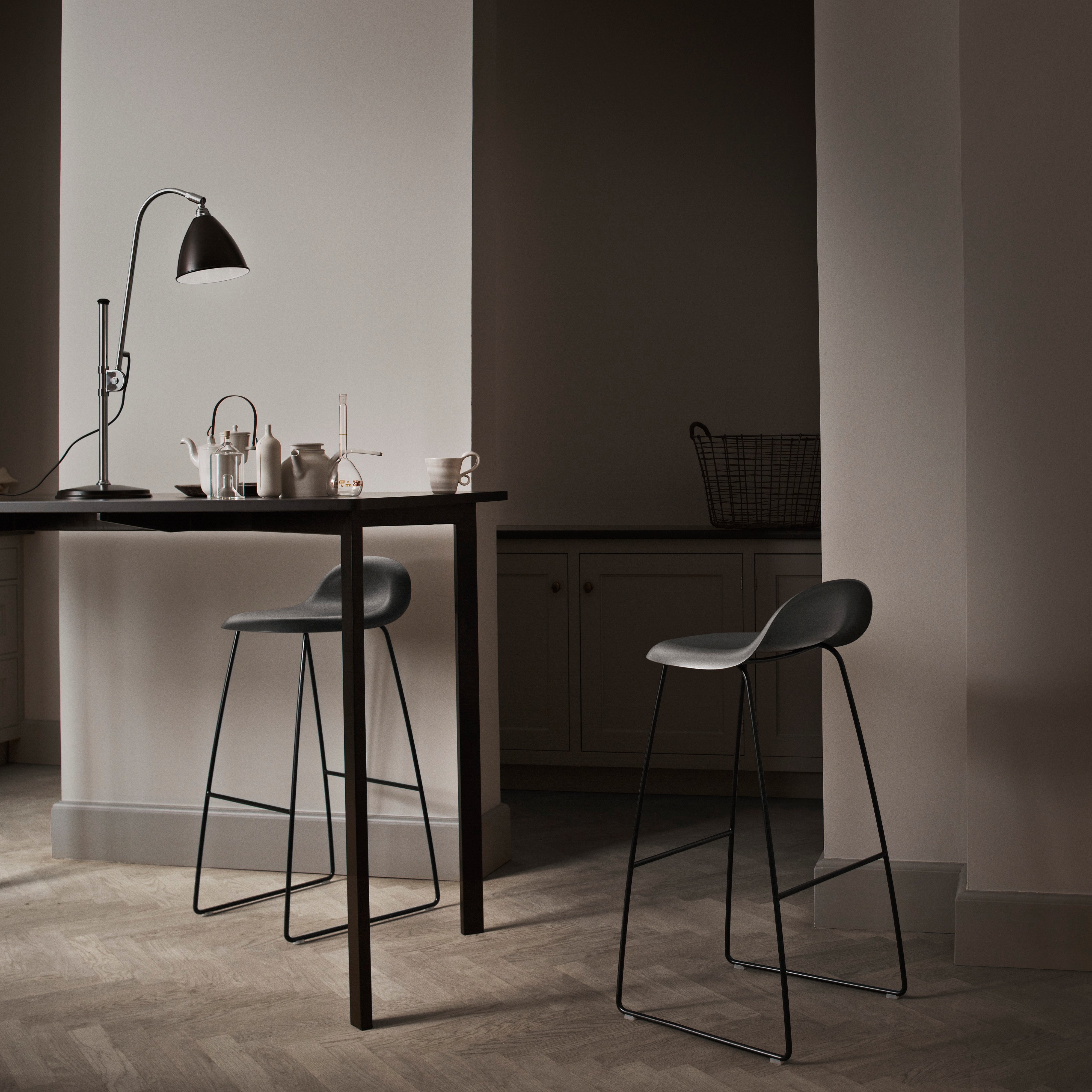3D Bar + Counter Stool: Sledge Base + Plastic Shell