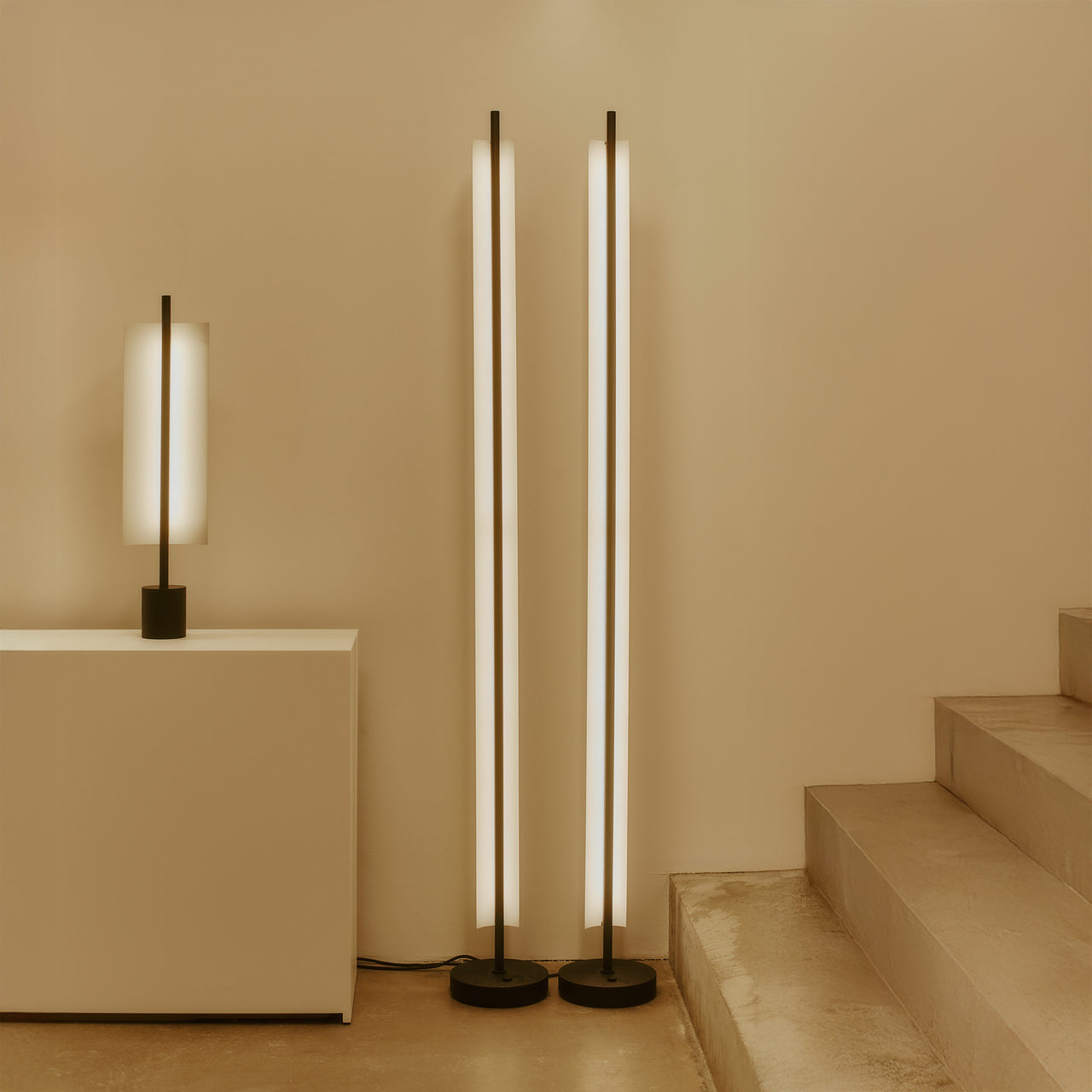 Lámina 165 Floor Lamp