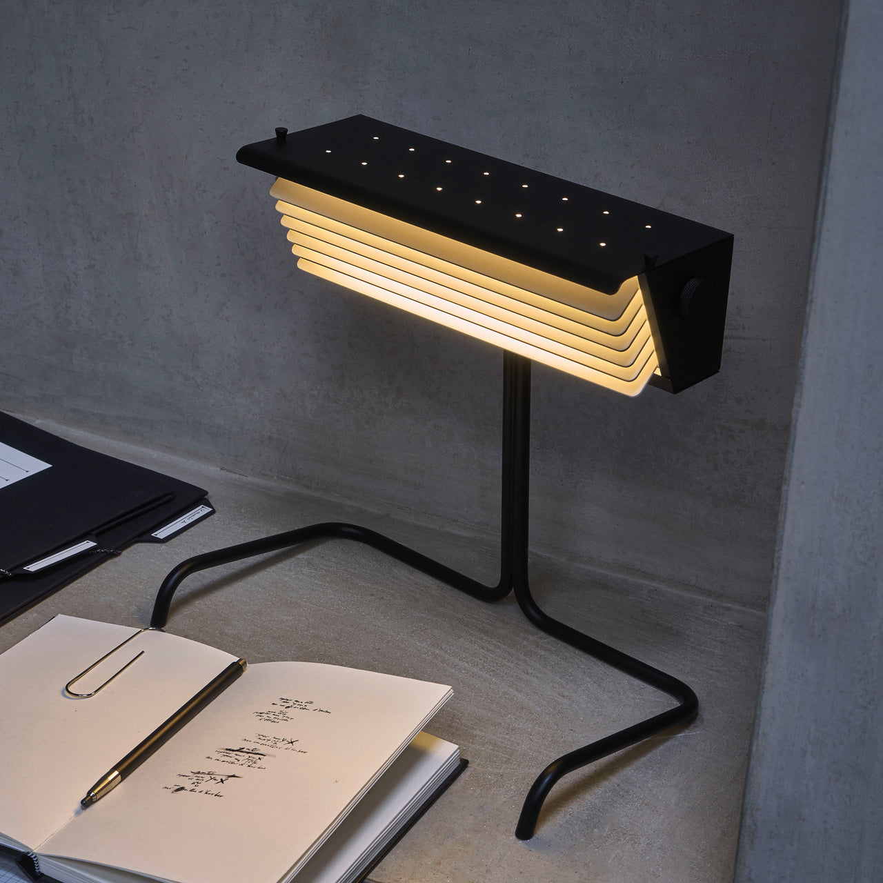 Biny Table Lamp