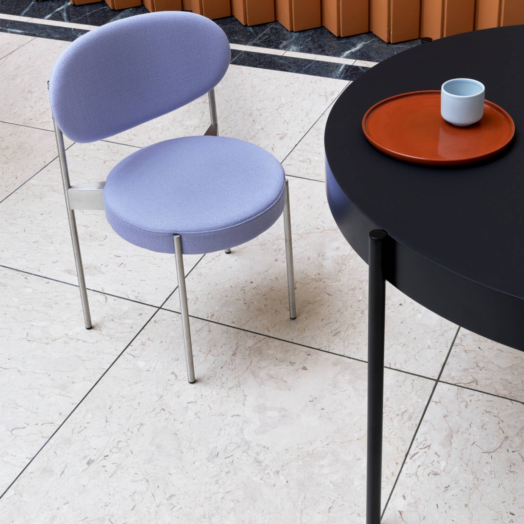 Series 430 Chair: Stacking