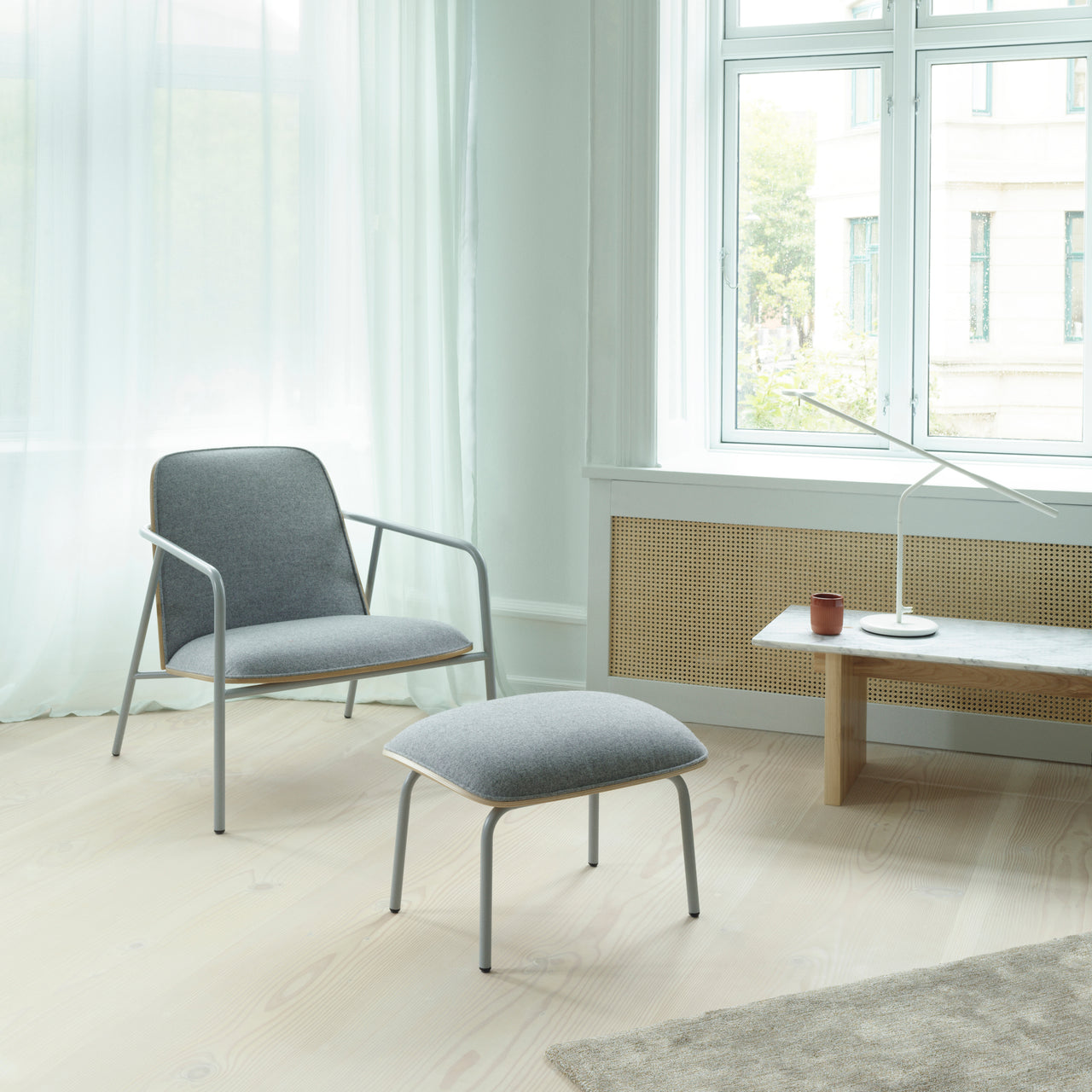 Pad Lounge Chair: Low