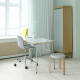 Form Chair: Swivel 5W Gaslift Upholstered