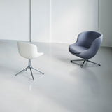 Hyg Lounge Chair Low: Swivel Base