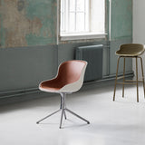 Hyg 4 Legs Swivel Chair: Front Upholstered