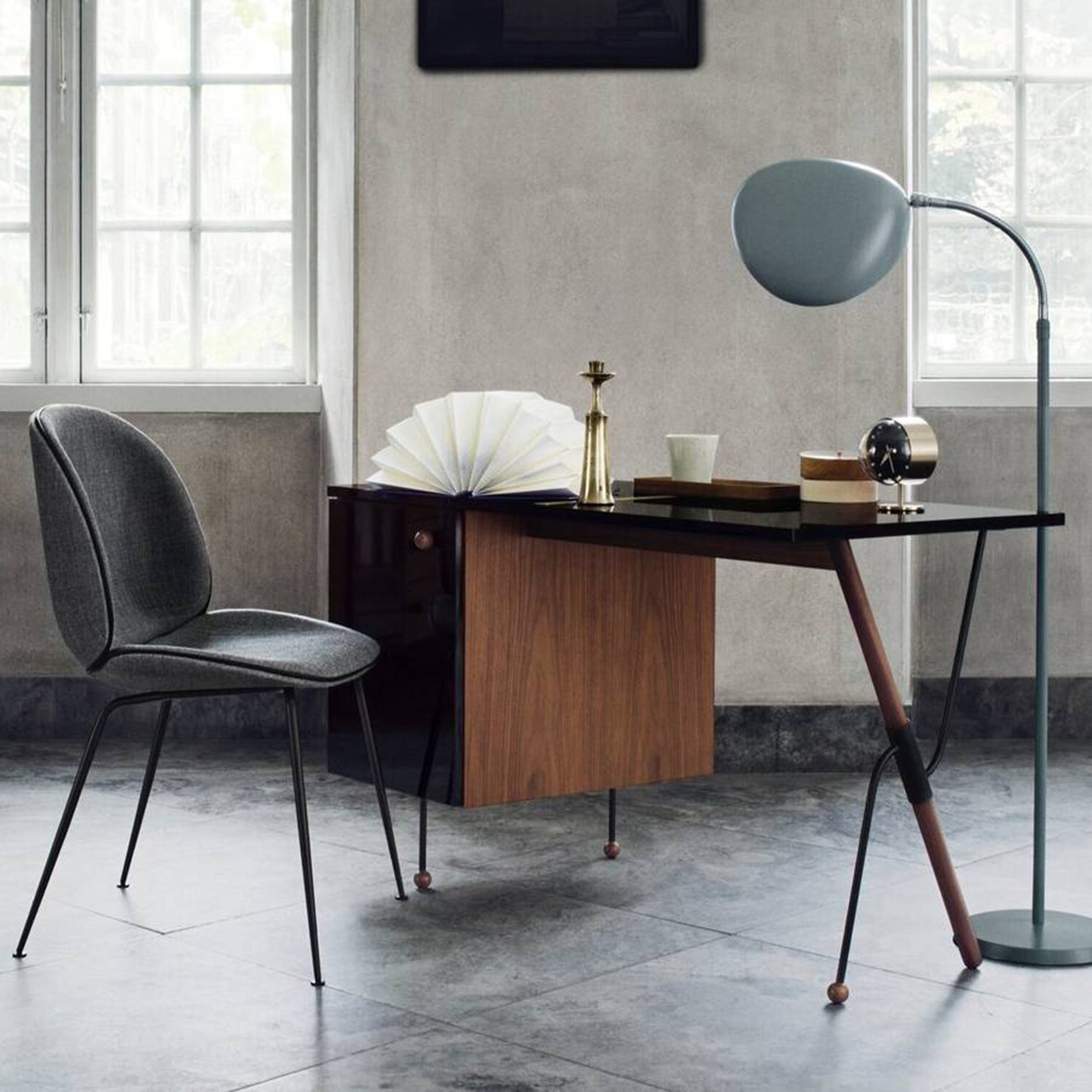 62 Desk: LS