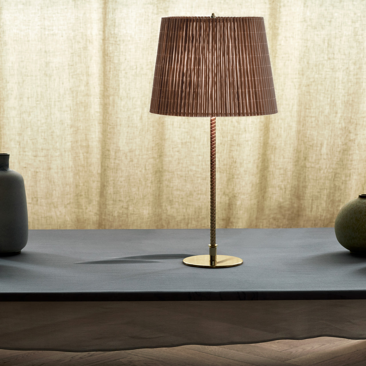 9205 Table Lamp: LS