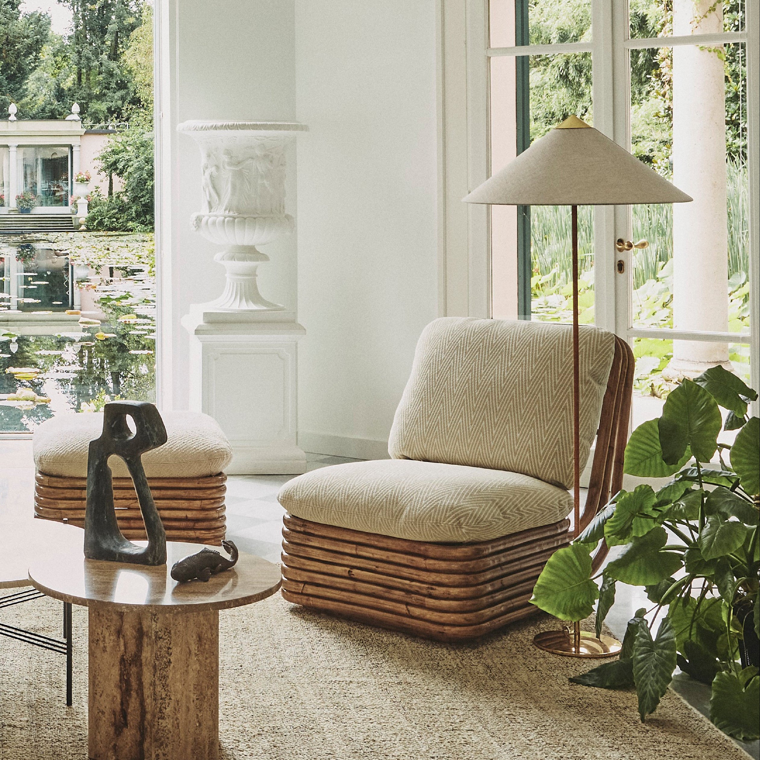 9602 Floor Lamp: LS
