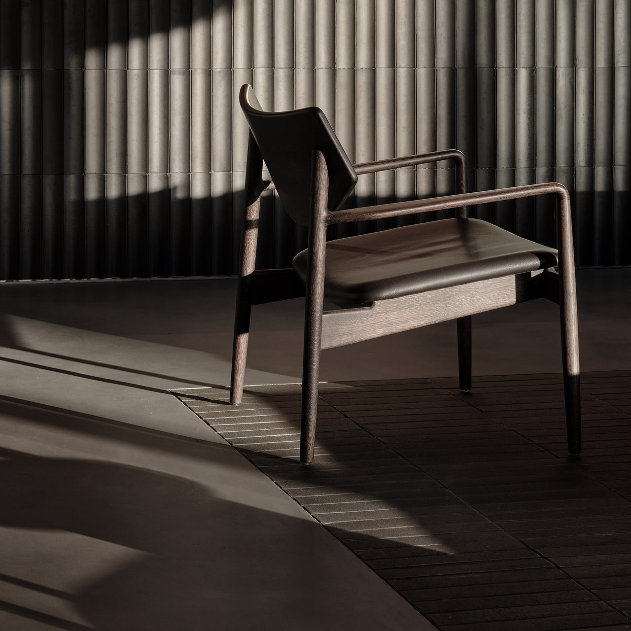 A-LC01 Lounge Chair: LS