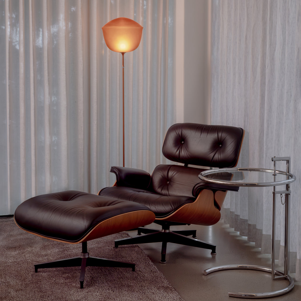 Contour Floor Light