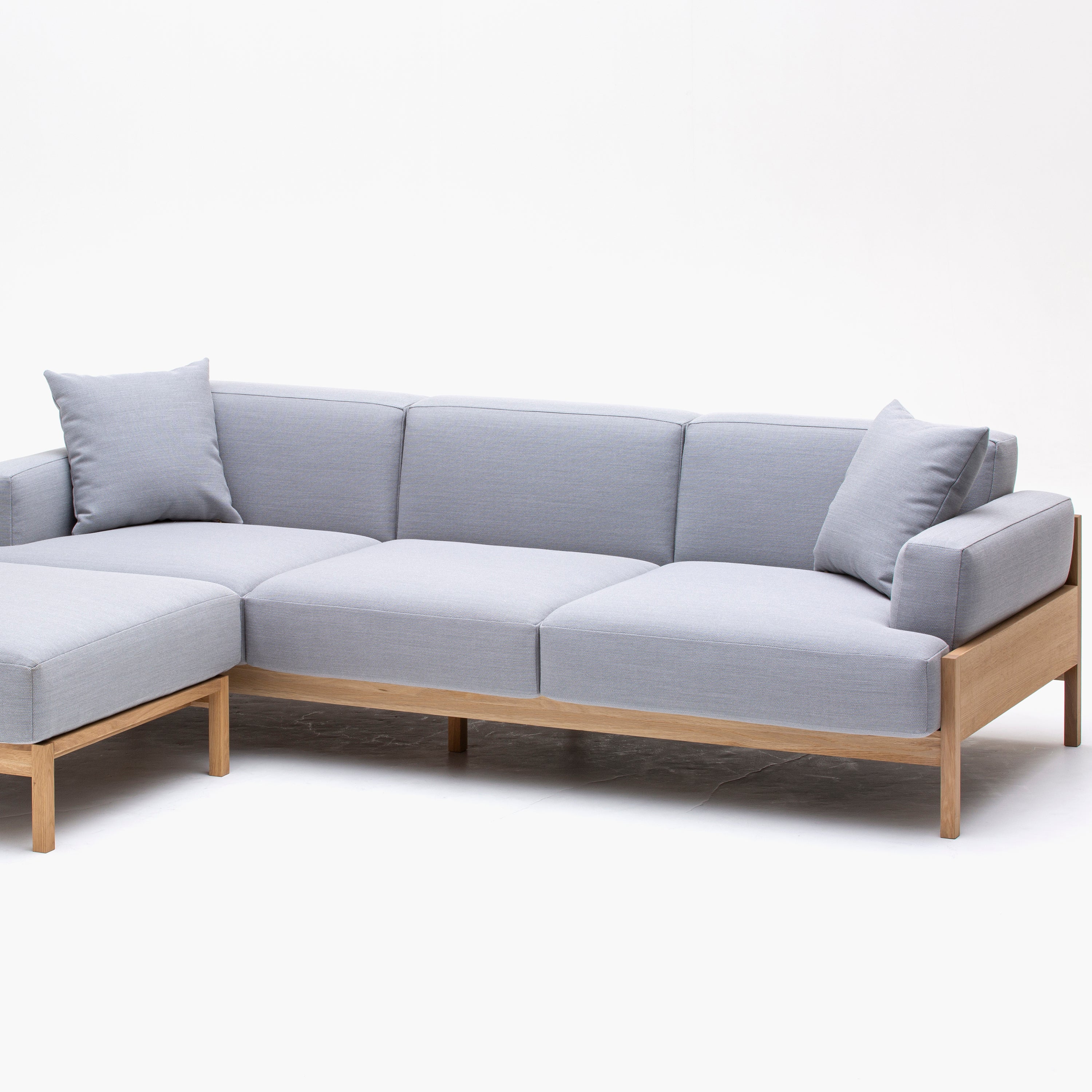 Kinuta Sofa: 3 Seater A-S01