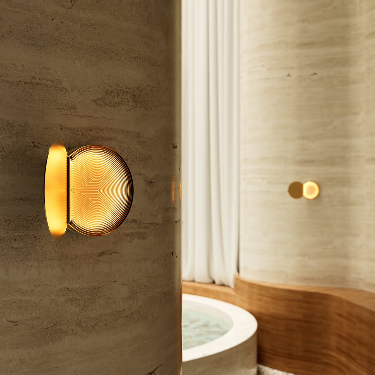 Poudrier Wall Lamp