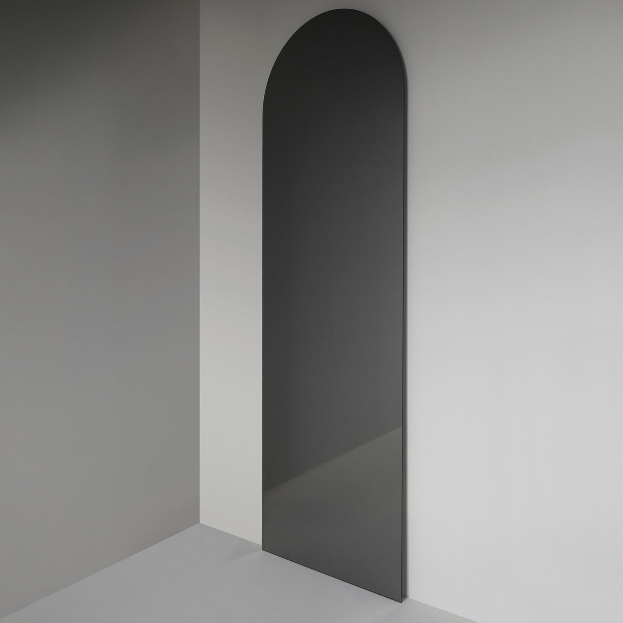 Arc Mirror