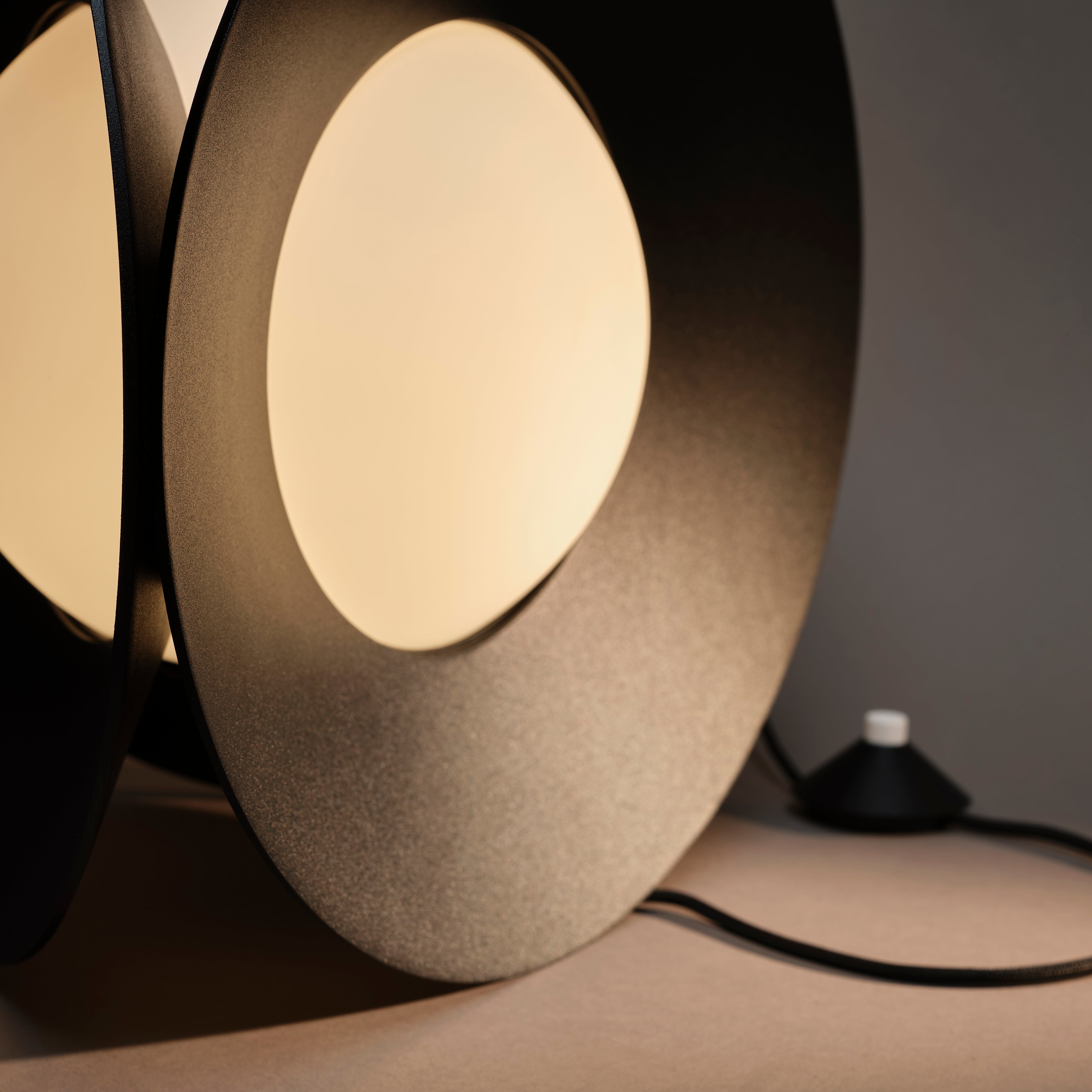 Armen Table Lamp