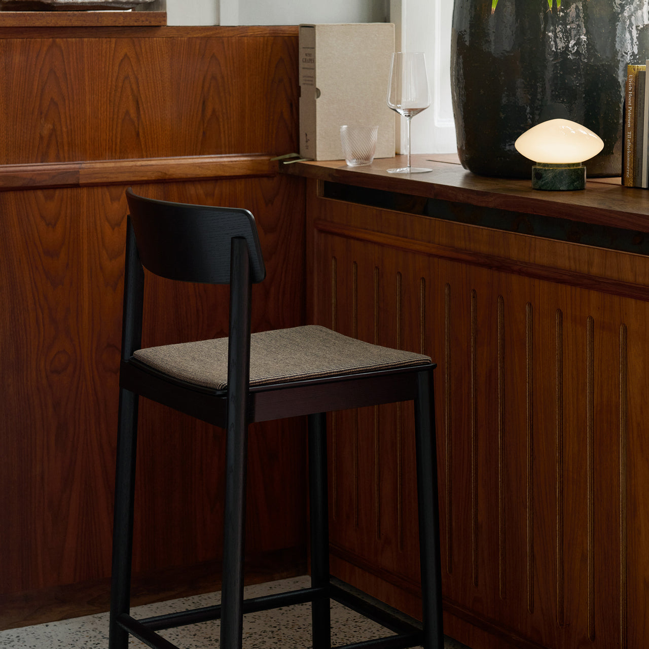 Betty Bar + Counter Chair TK14 + TK17