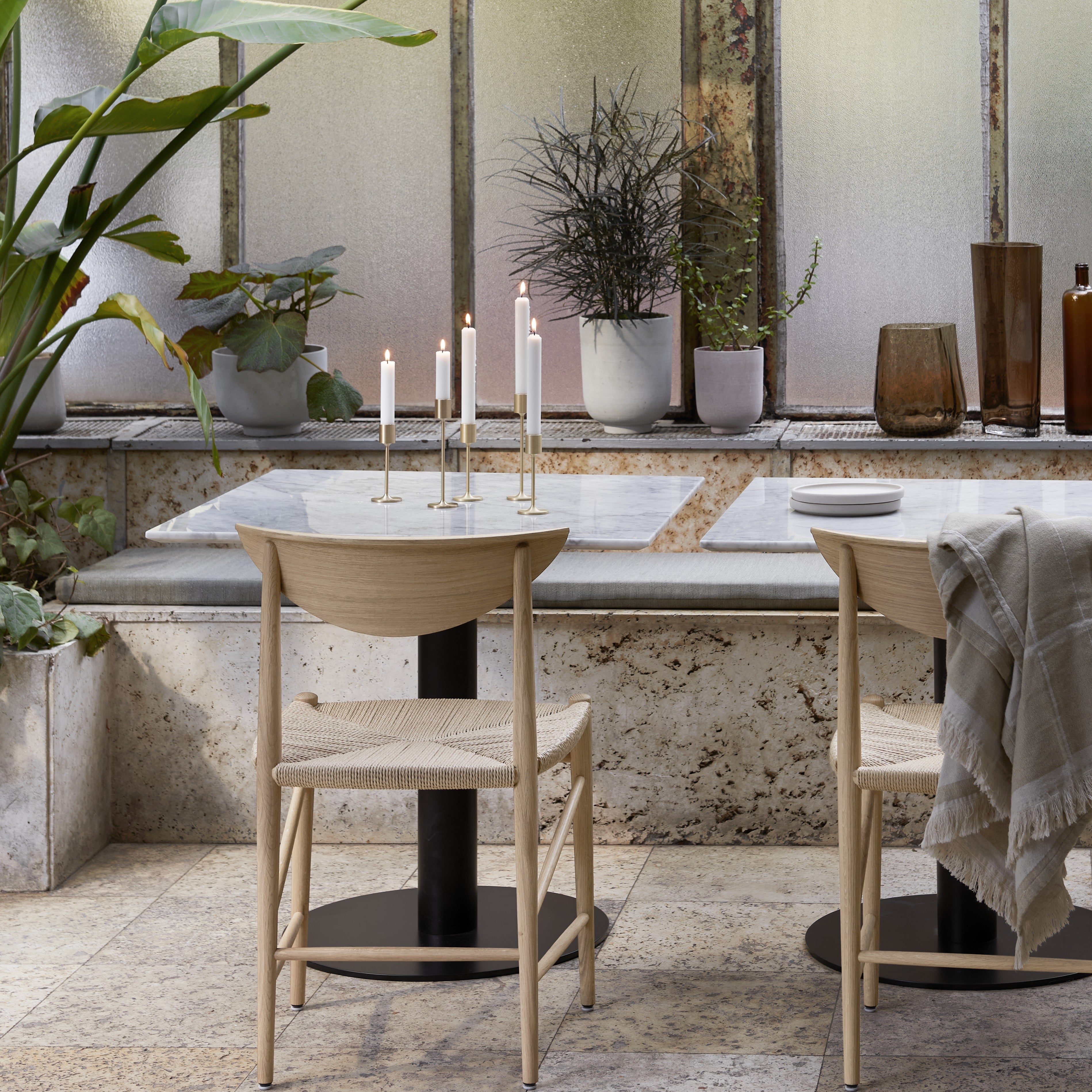 In Between Center Table: SK16 + SK21