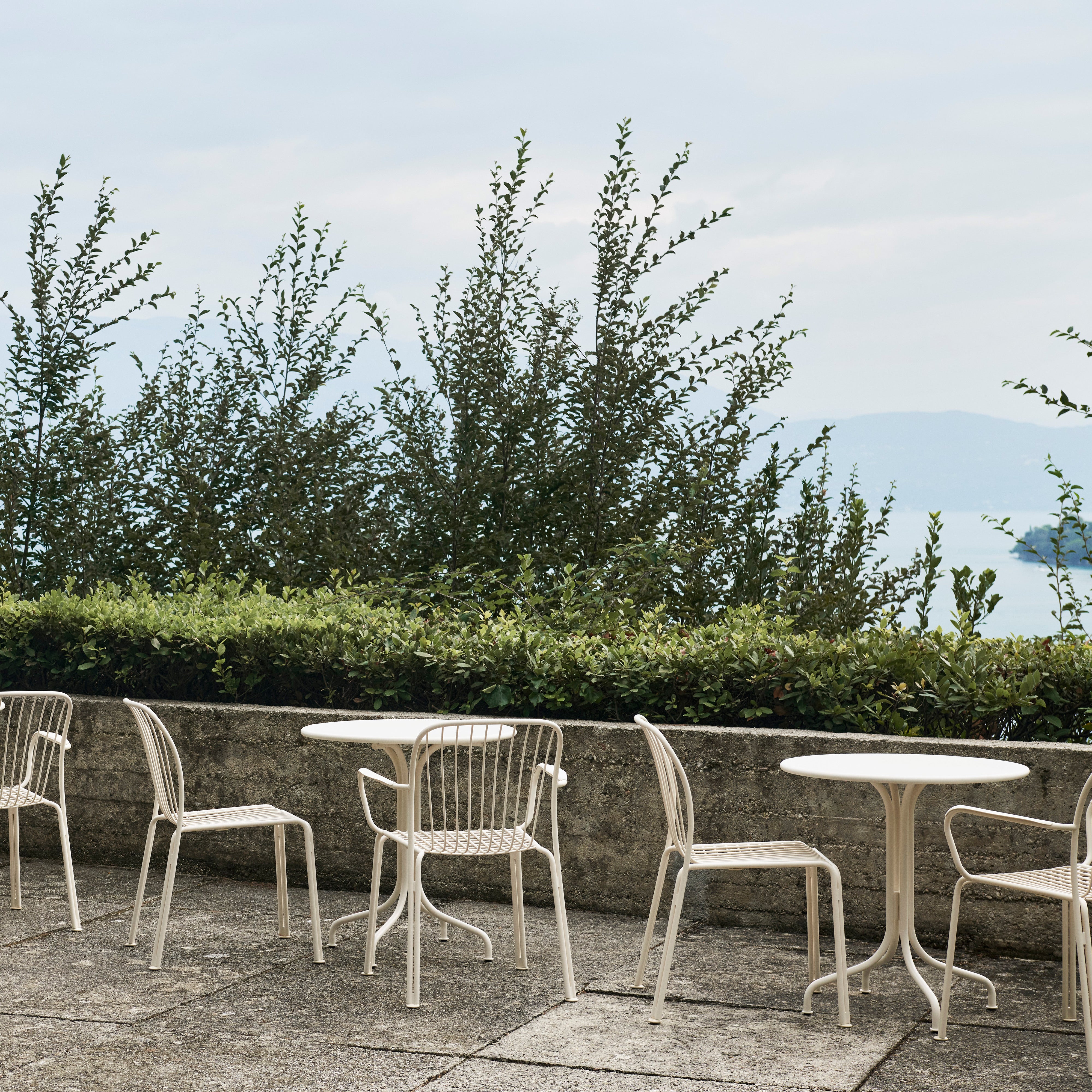Thorvald SC96 + SC97 Cafe Table: Outdoor