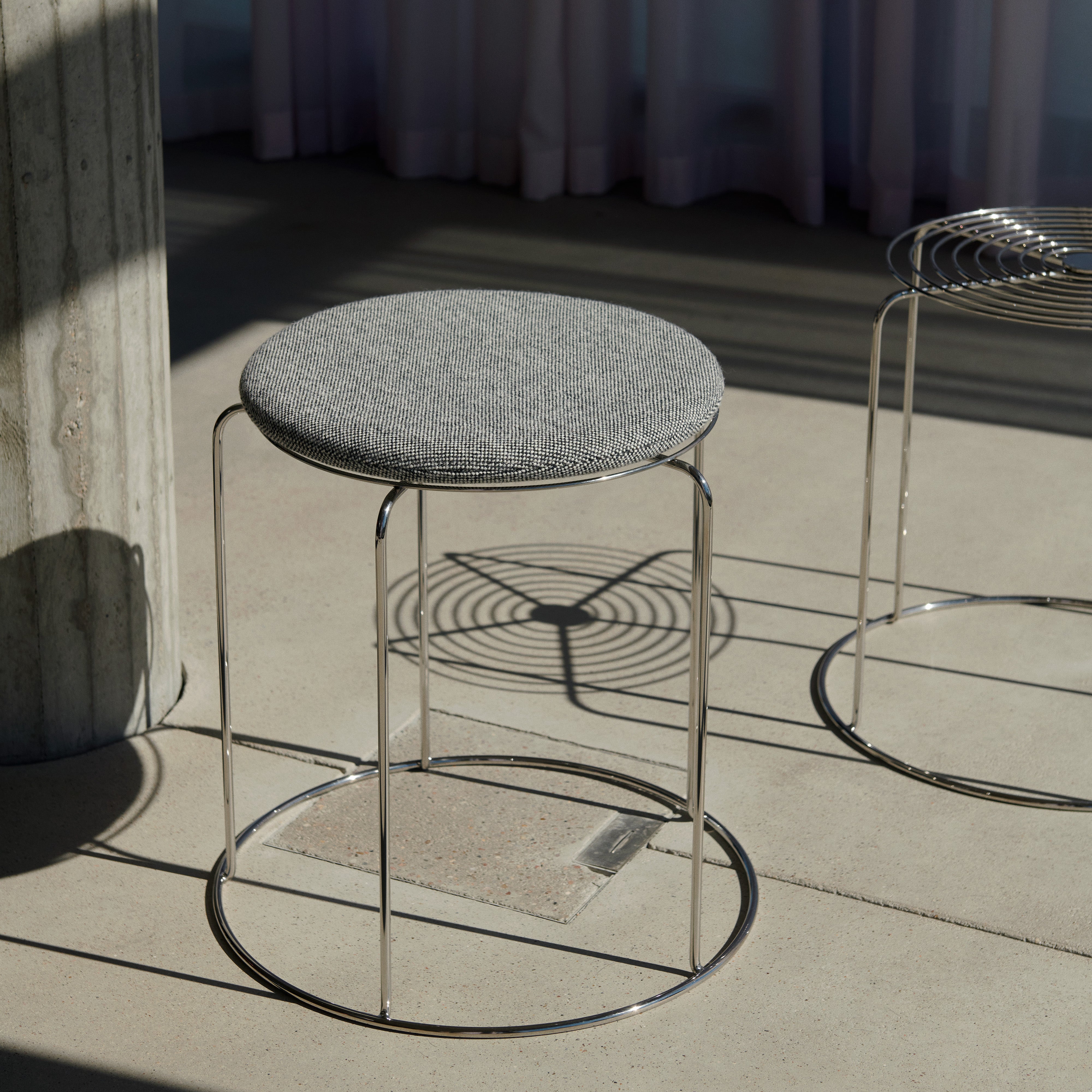 Wire Stool VP11: Upholstery