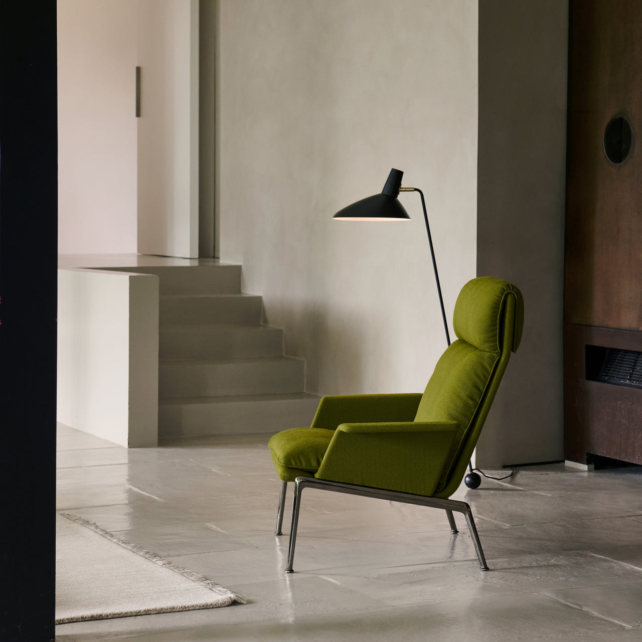 Muno LN17 Highback Arm Lounge Chair