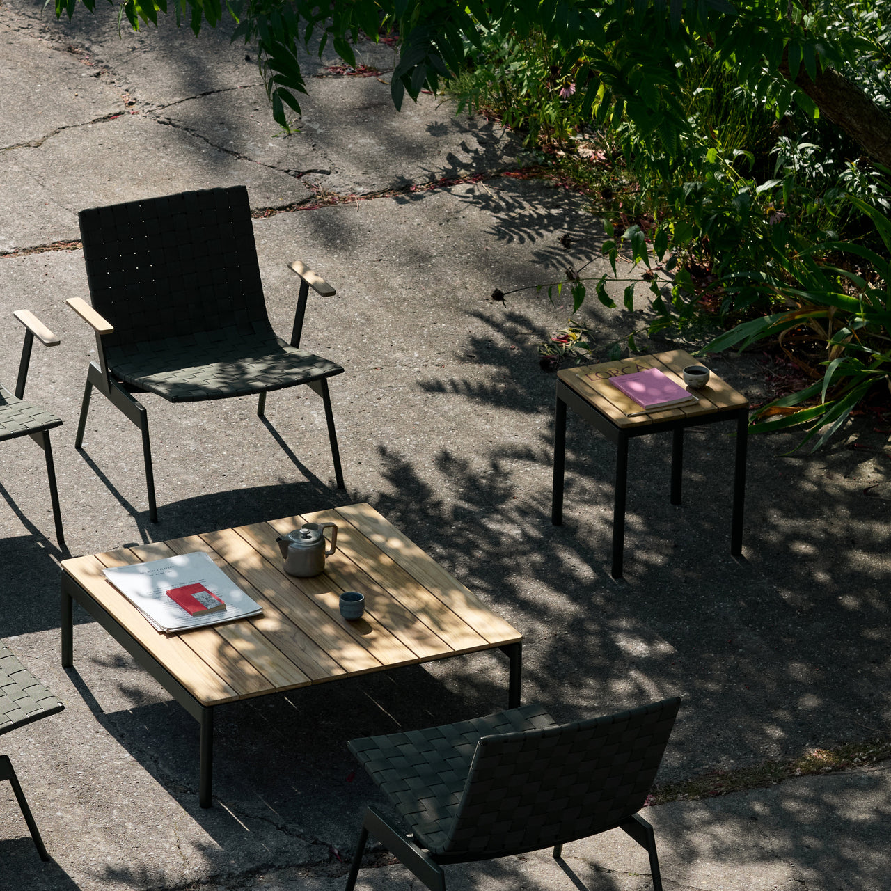 Ville AV47 Outdoor Stacking Footstool