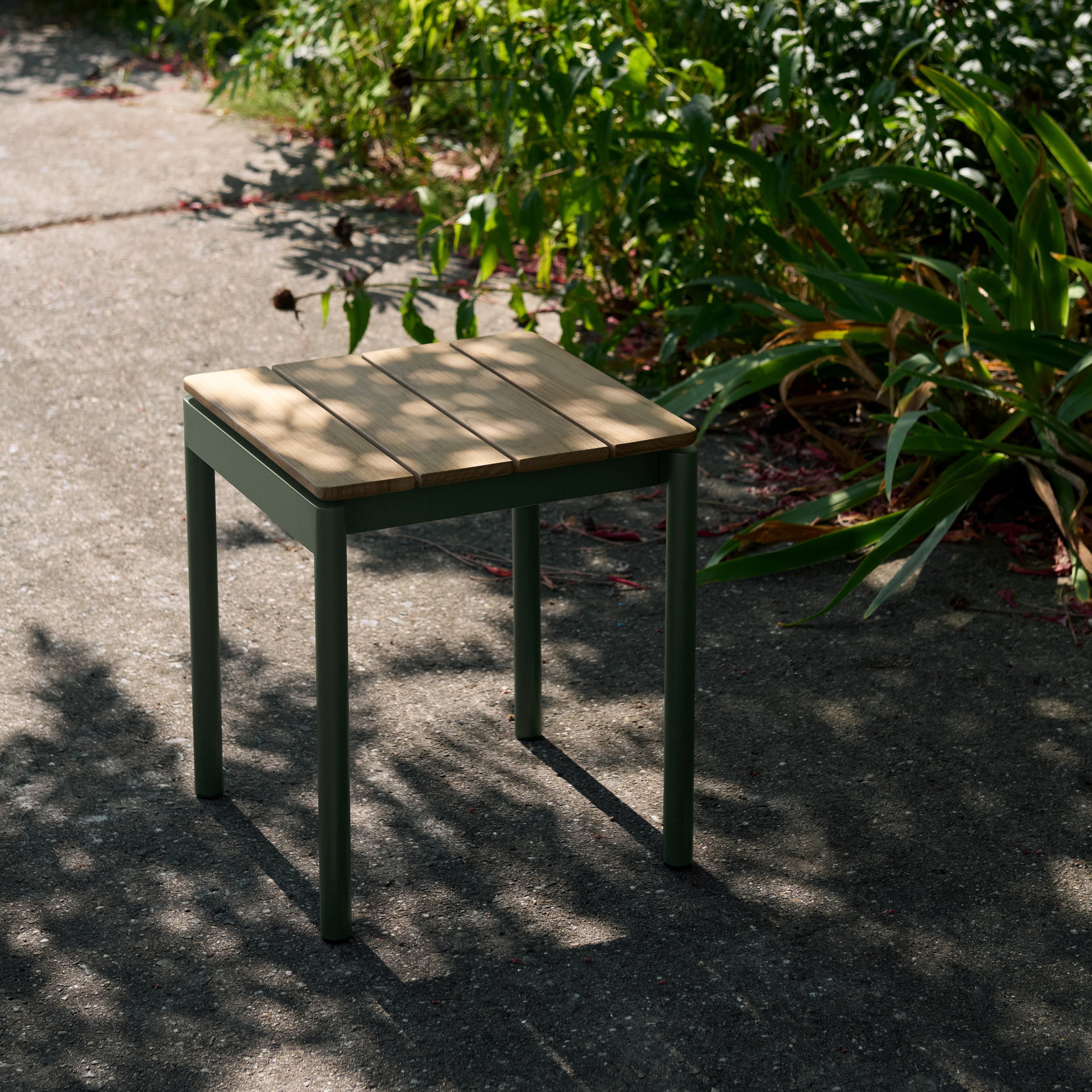 Ville AV47 Outdoor Stacking Footstool