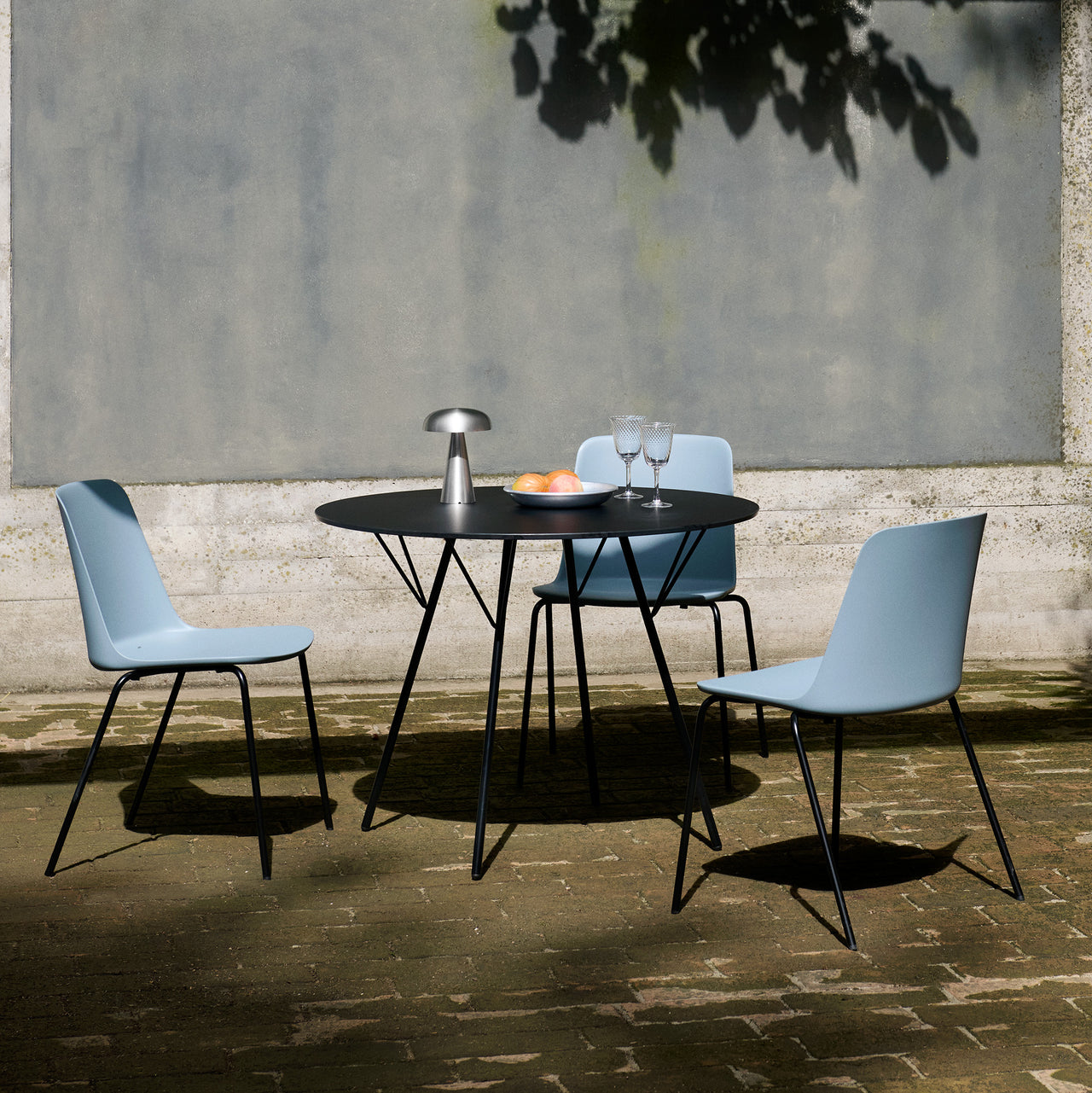 Rely Outdoor Side Chair: HW138