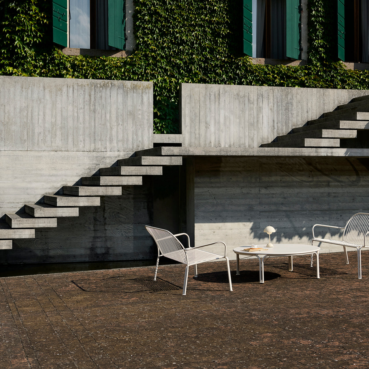 Thorvald SC110 Outdoor Lounge Sofa