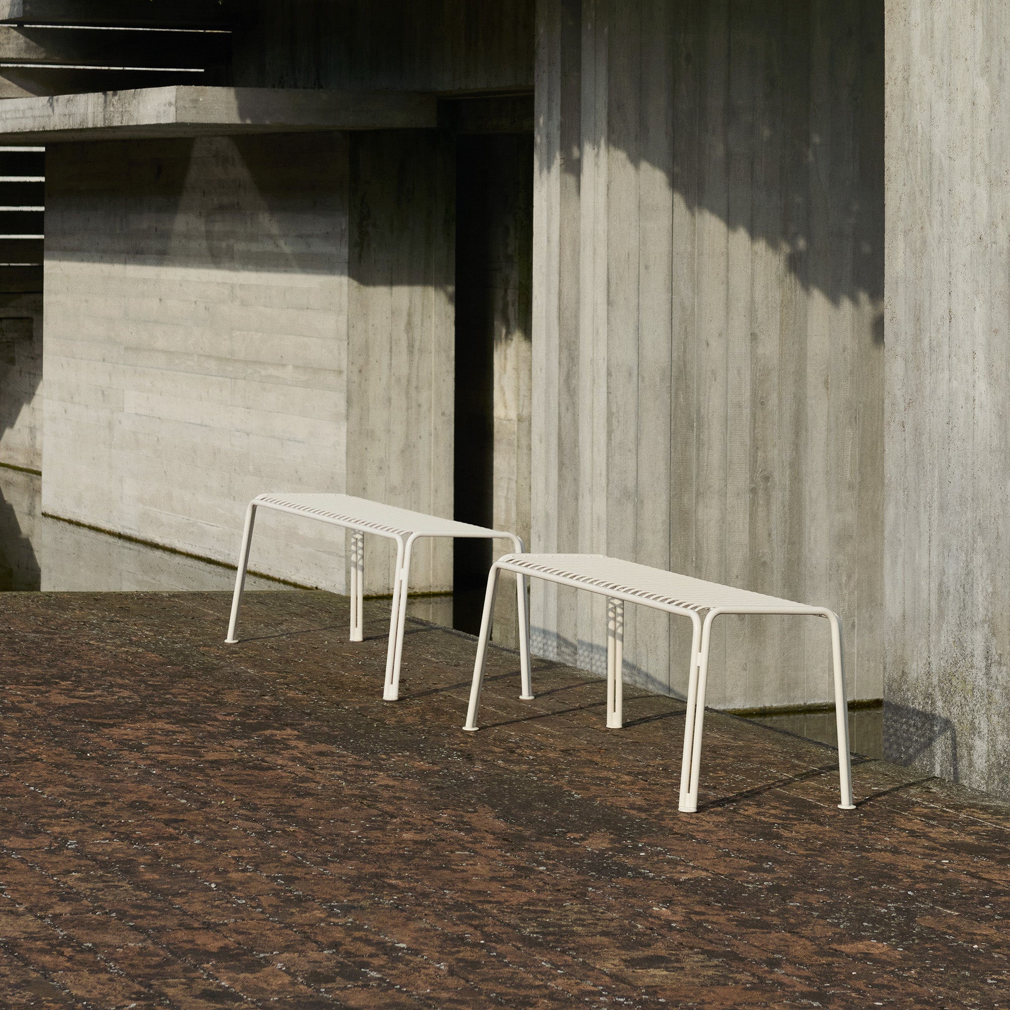Thorvald SC112 Outdoor Bench