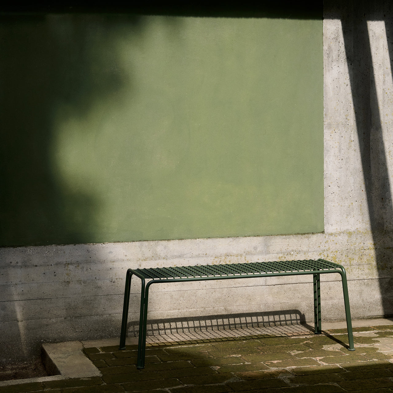 Thorvald SC112 Outdoor Bench