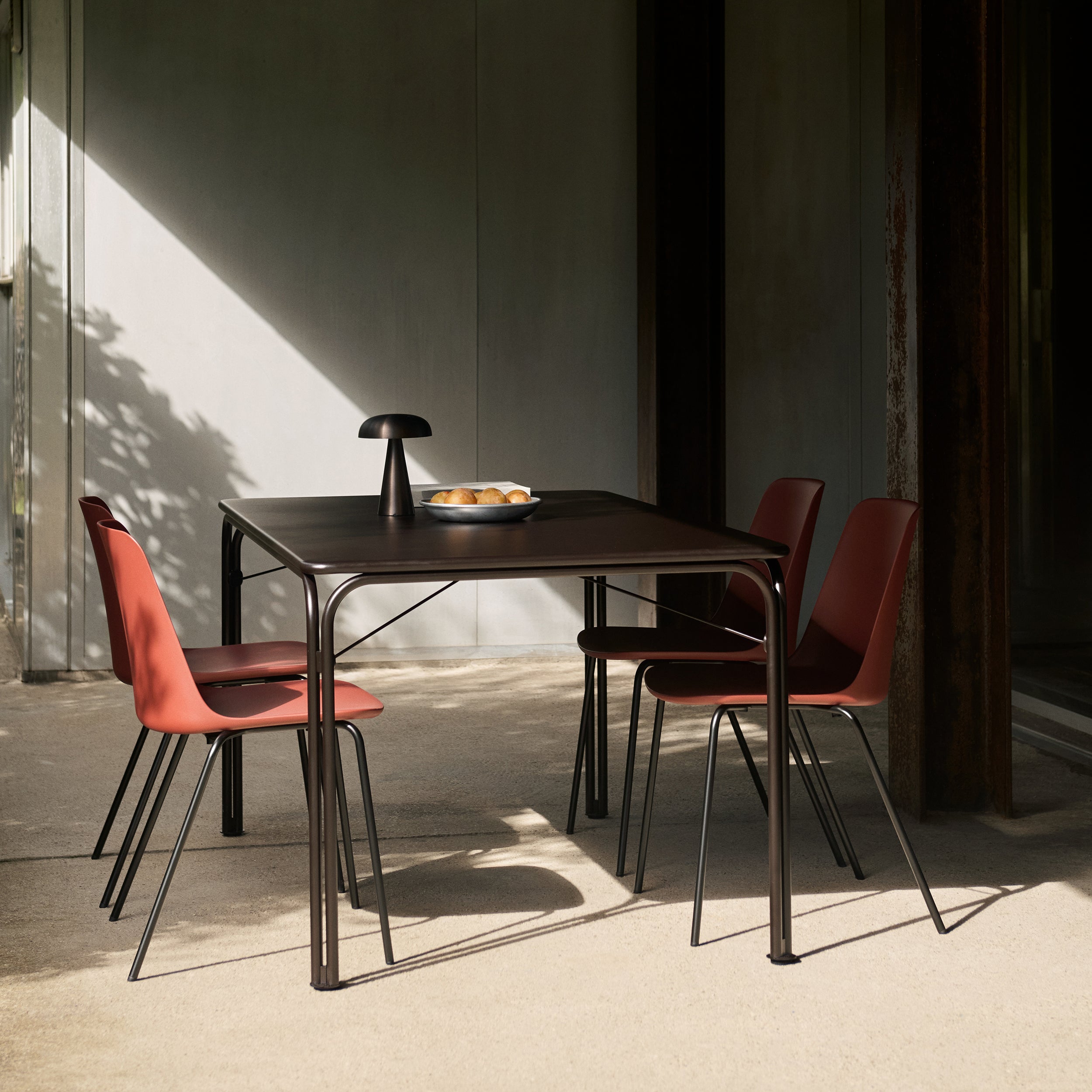 Rely Outdoor Side Chair: HW138