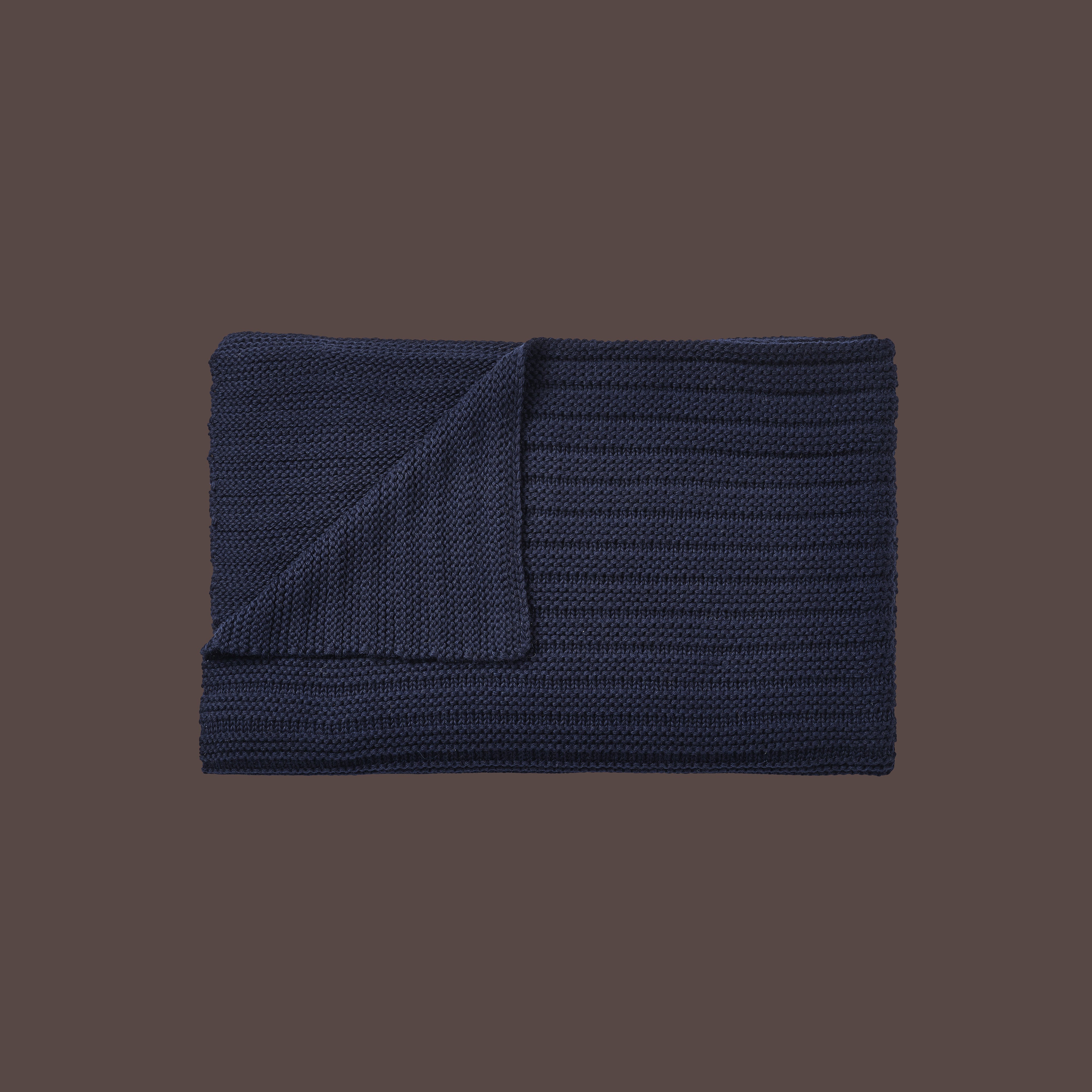 Ample Throw: LS