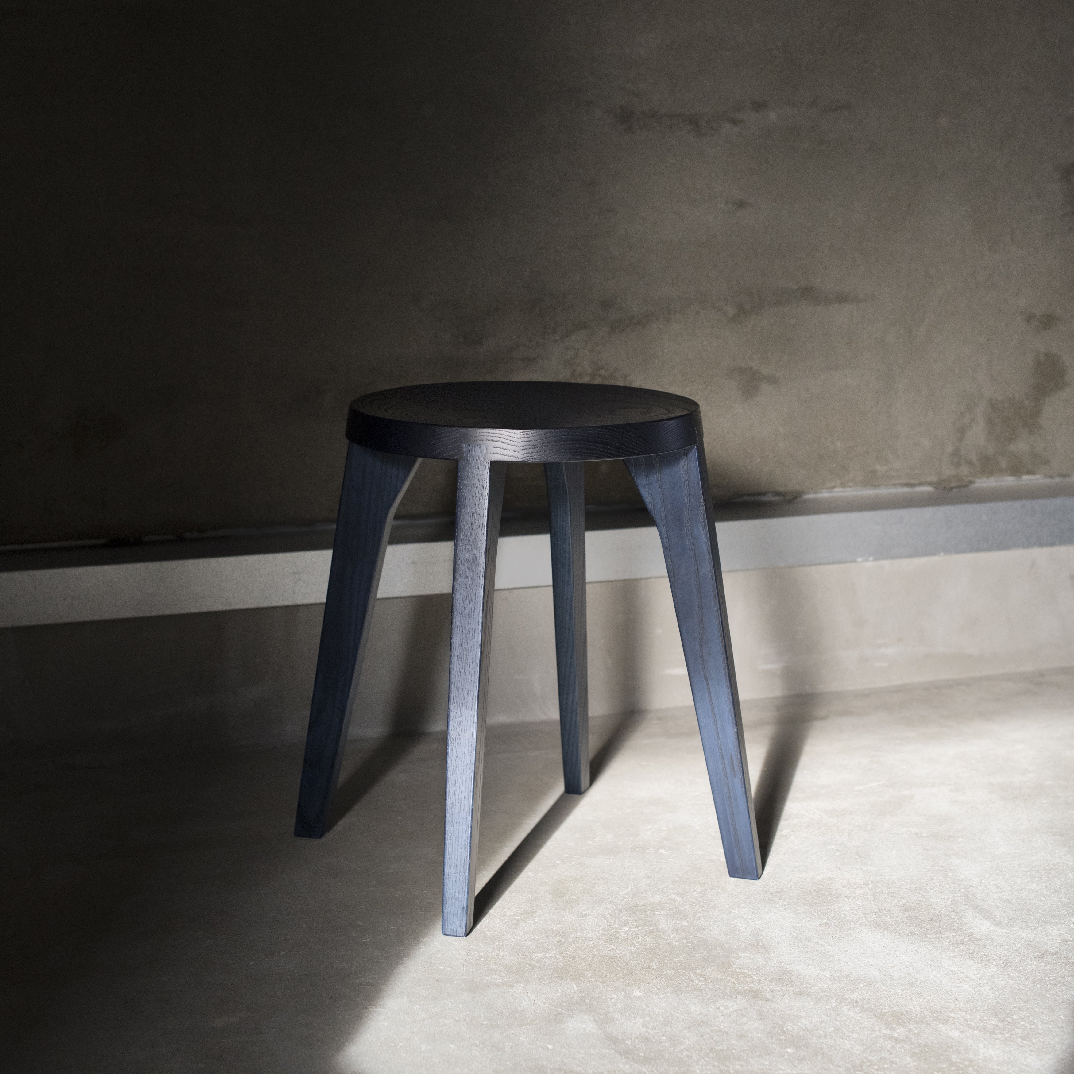 Dovetail Stool